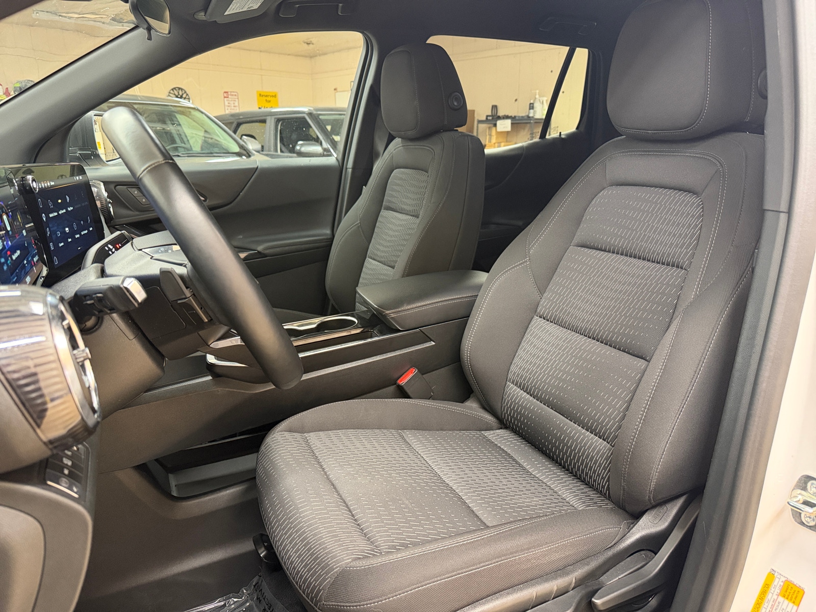 Thumbnail: 2025 Chevrolet Equinox - 2