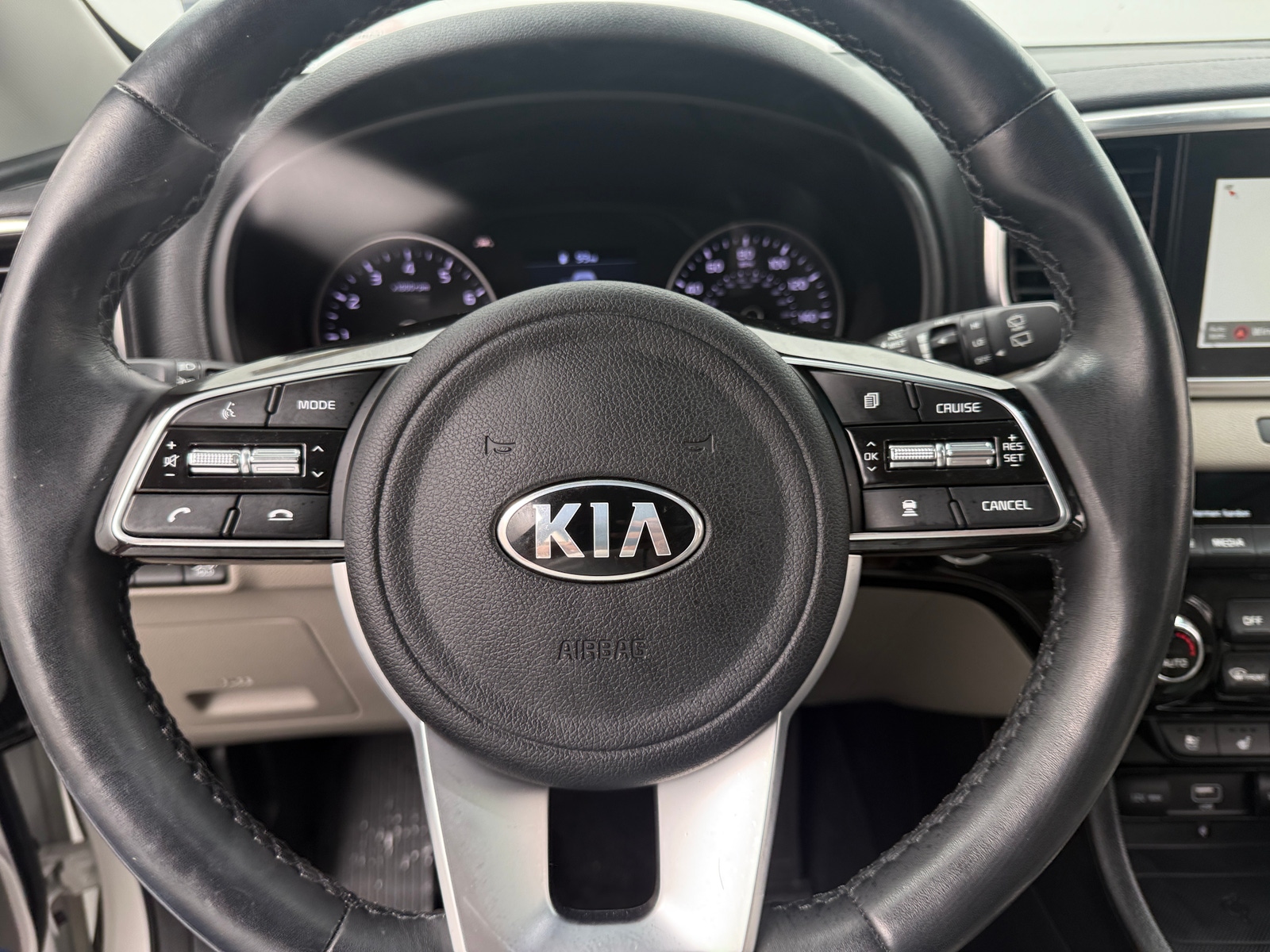 Thumbnail: 2022 Kia Sportage - 4