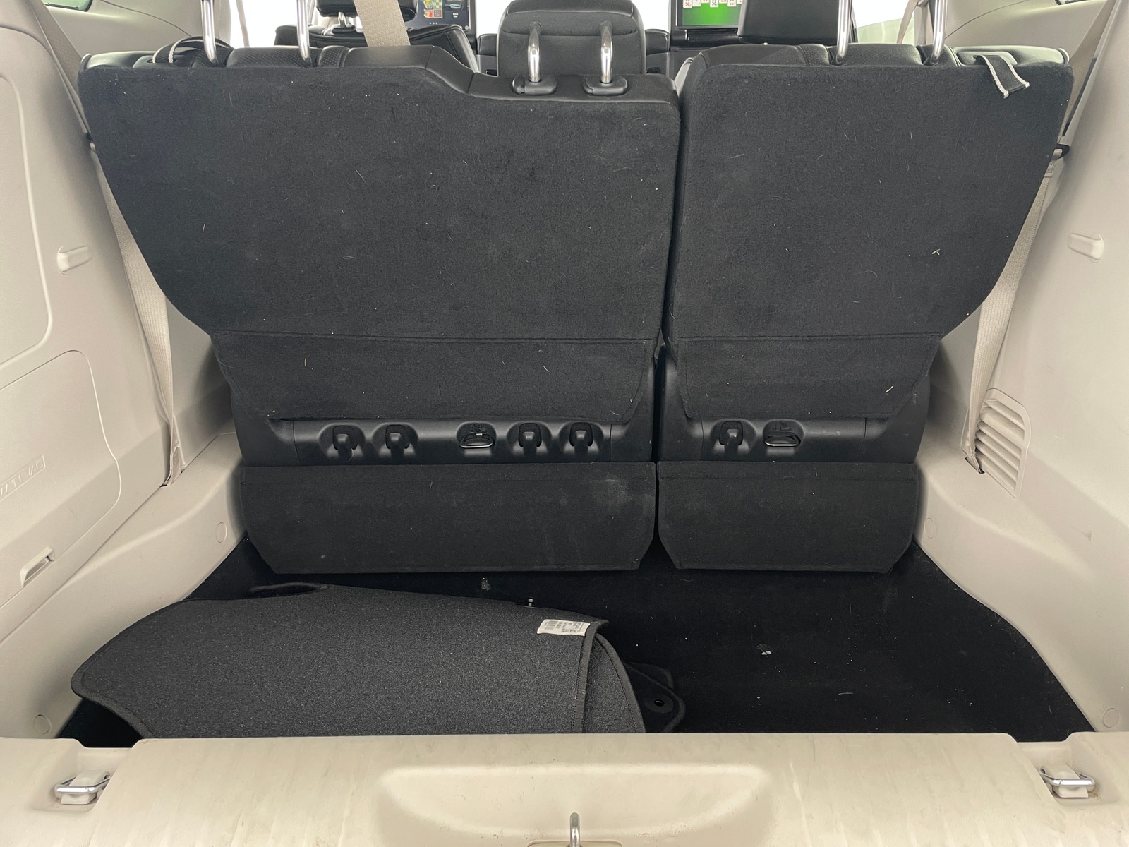 Thumbnail: 2019 Chrysler Pacifica - 6
