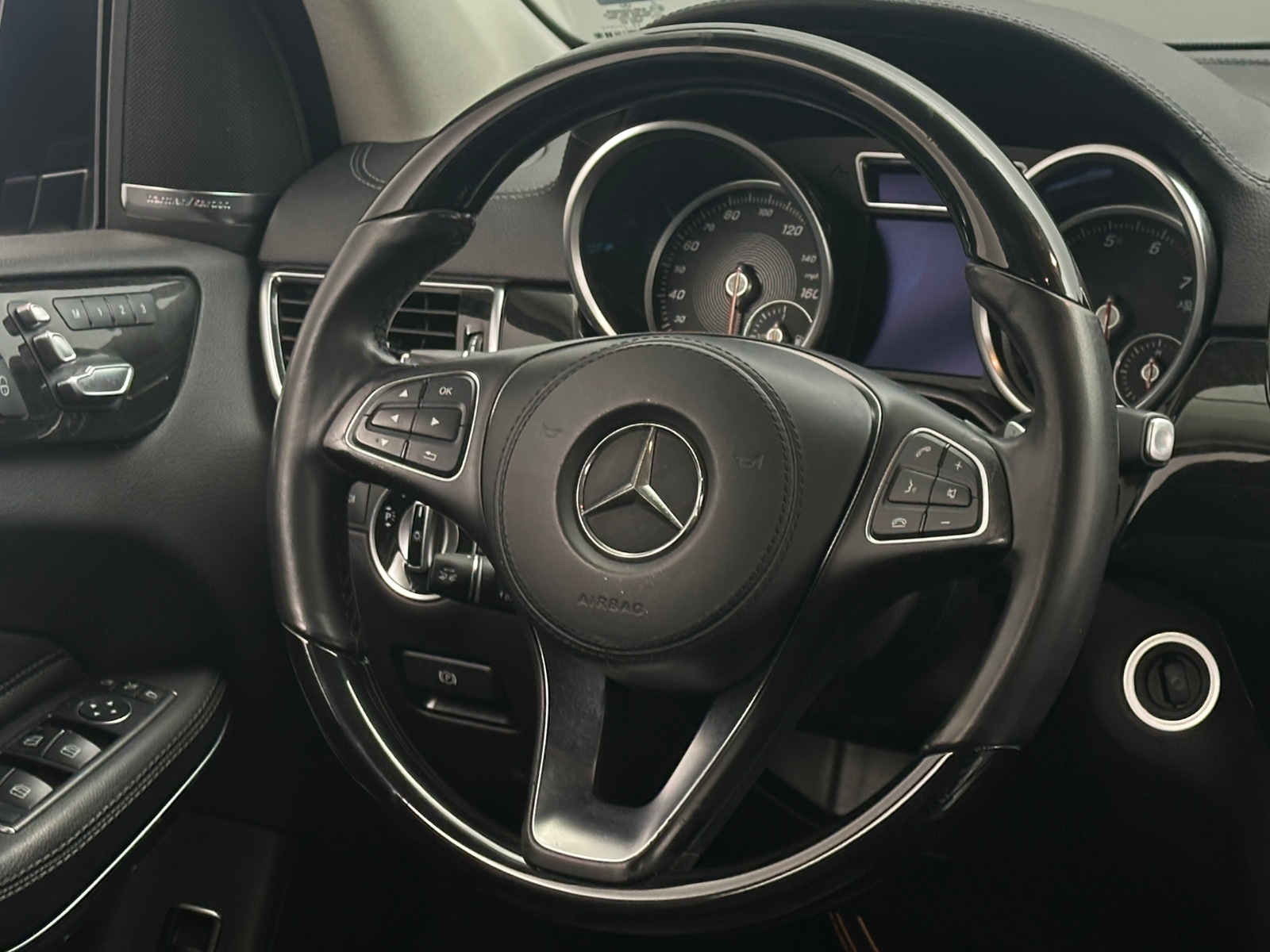 Thumbnail: 2018 Mercedes-Benz GLS - 4