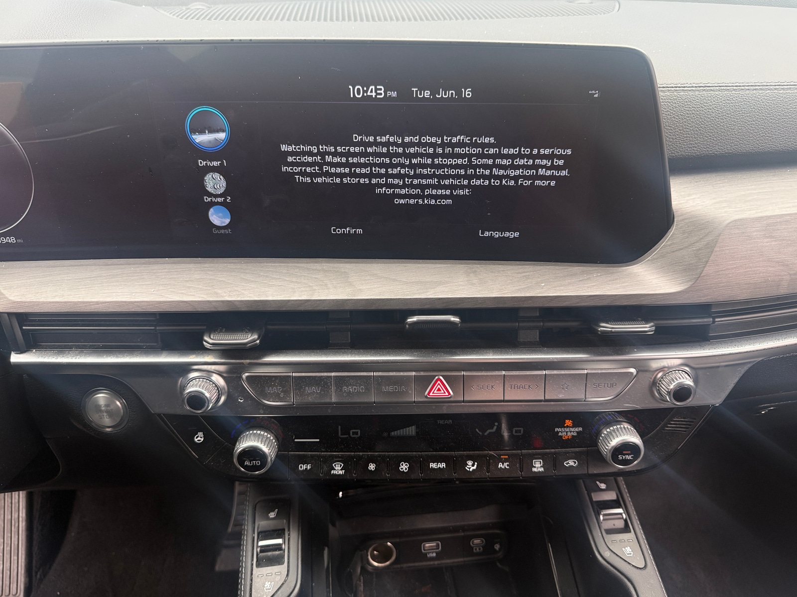 Thumbnail: 2024 Kia Telluride - 3