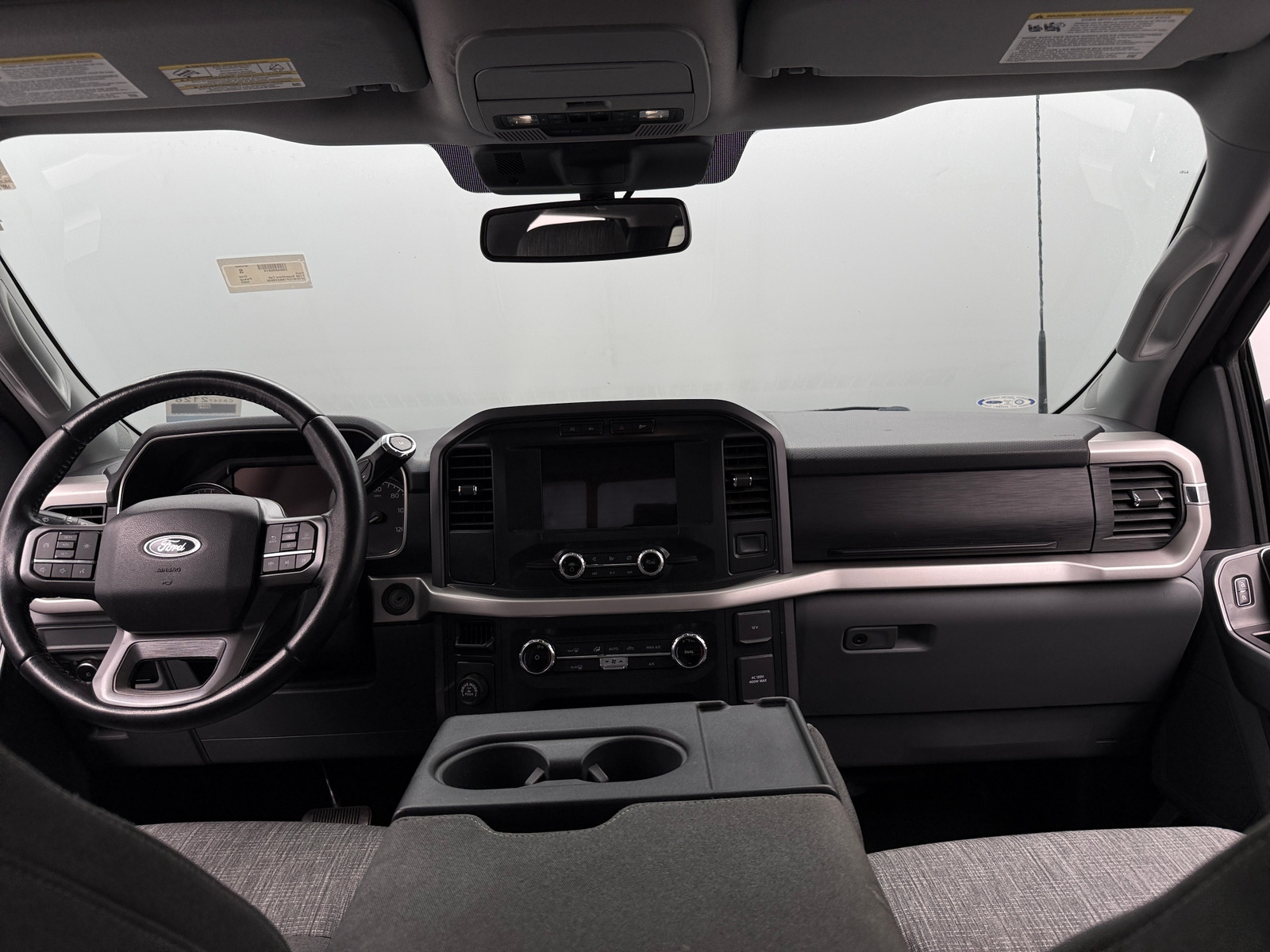 Thumbnail: 2022 Ford Econoline - 3