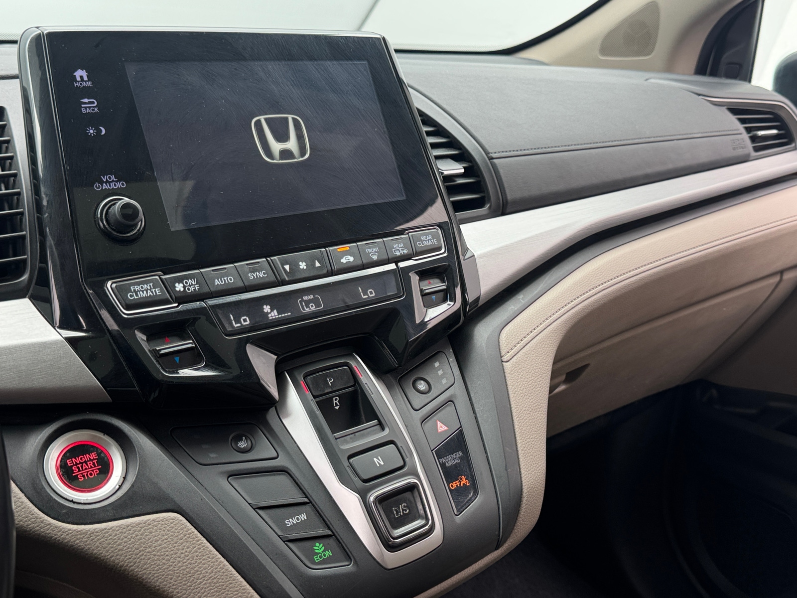 Thumbnail: 2018 Honda Odyssey - 3