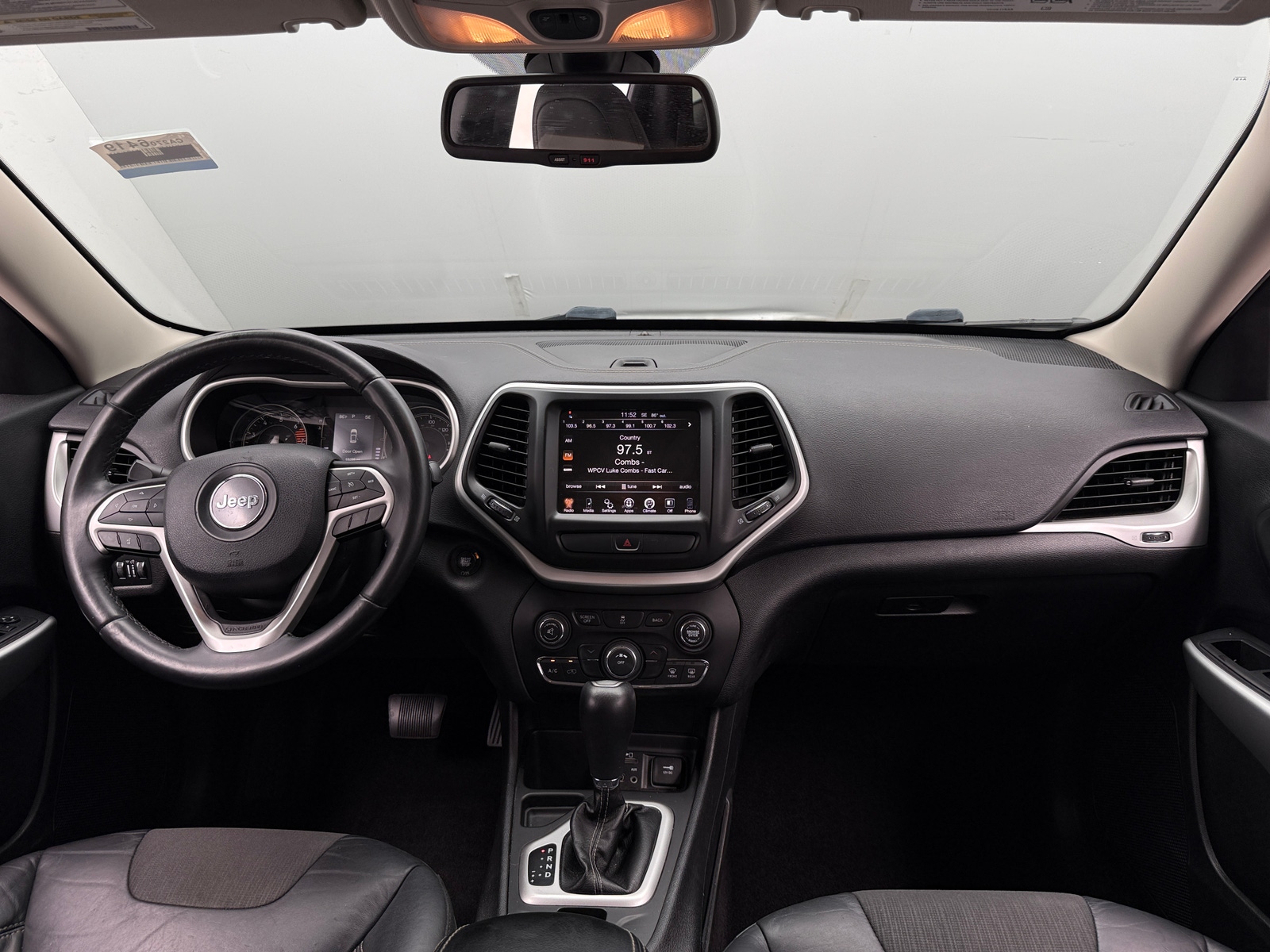 Thumbnail: 2018 Jeep Cherokee - 3
