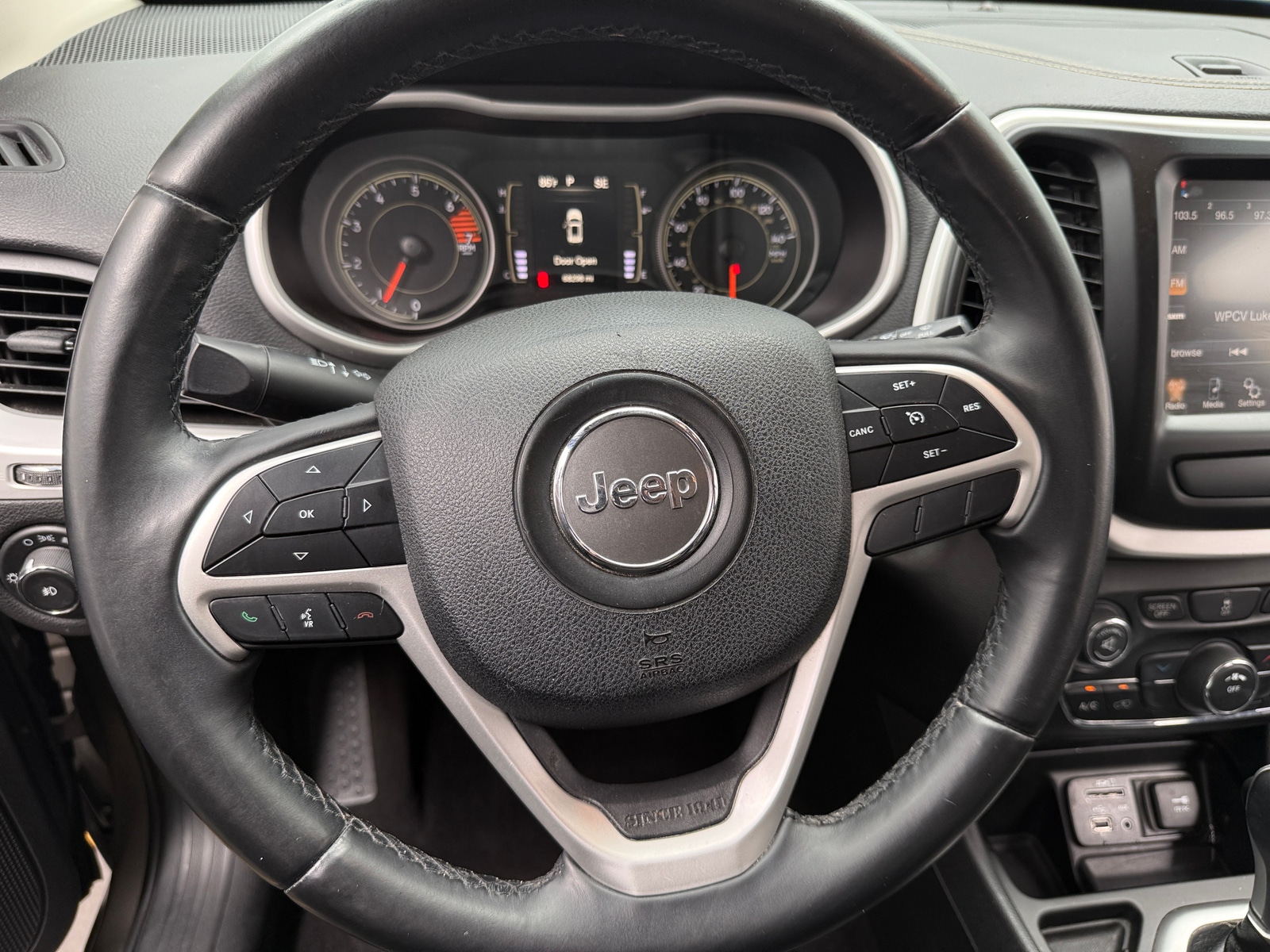 Thumbnail: 2018 Jeep Cherokee - 5