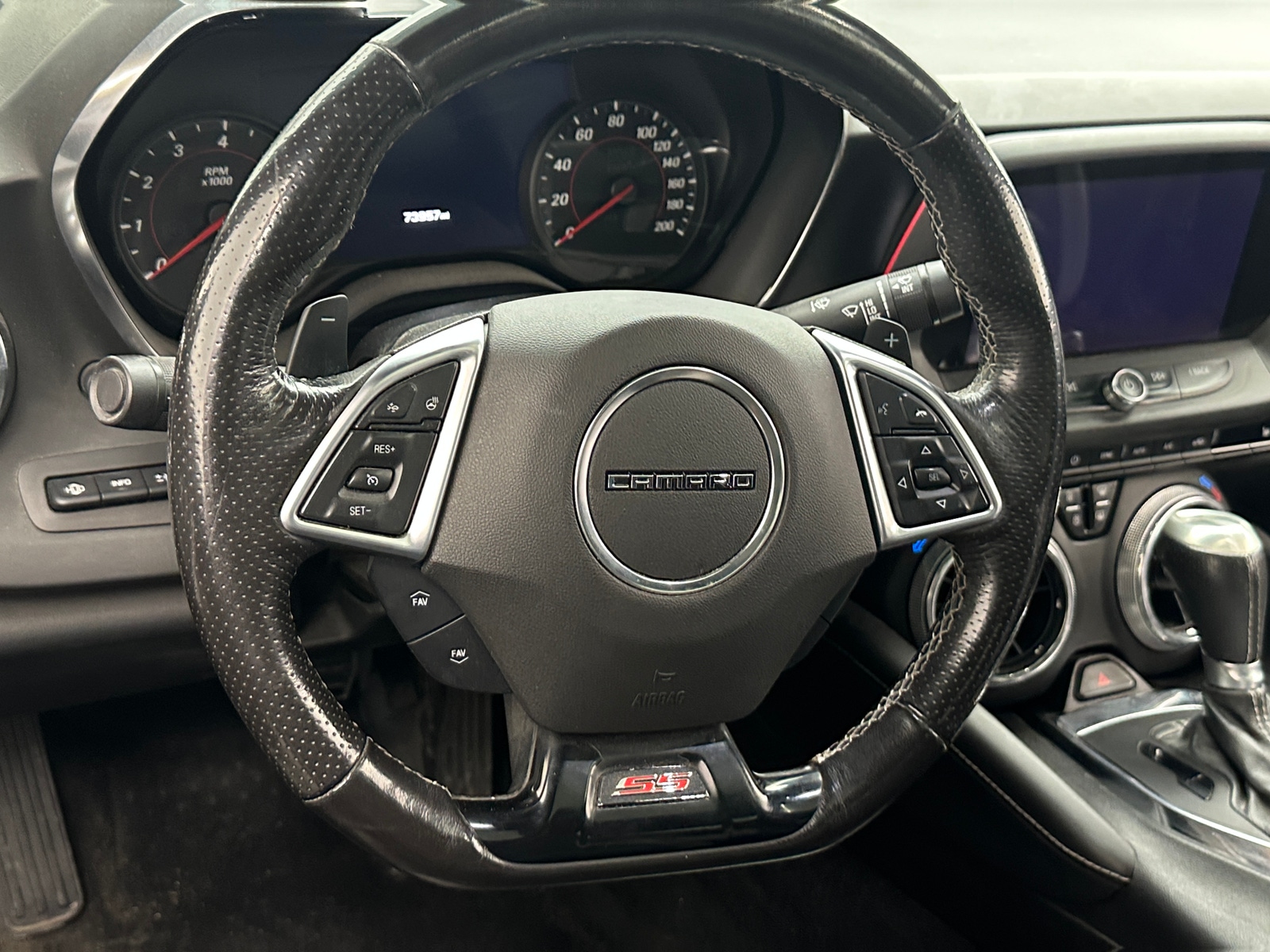 Thumbnail: 2019 Chevrolet Camaro - 3