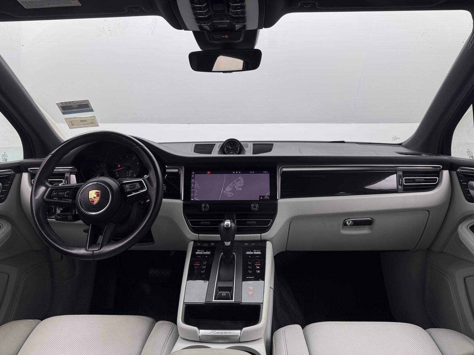 Thumbnail: 2024 Porsche Macan - 2