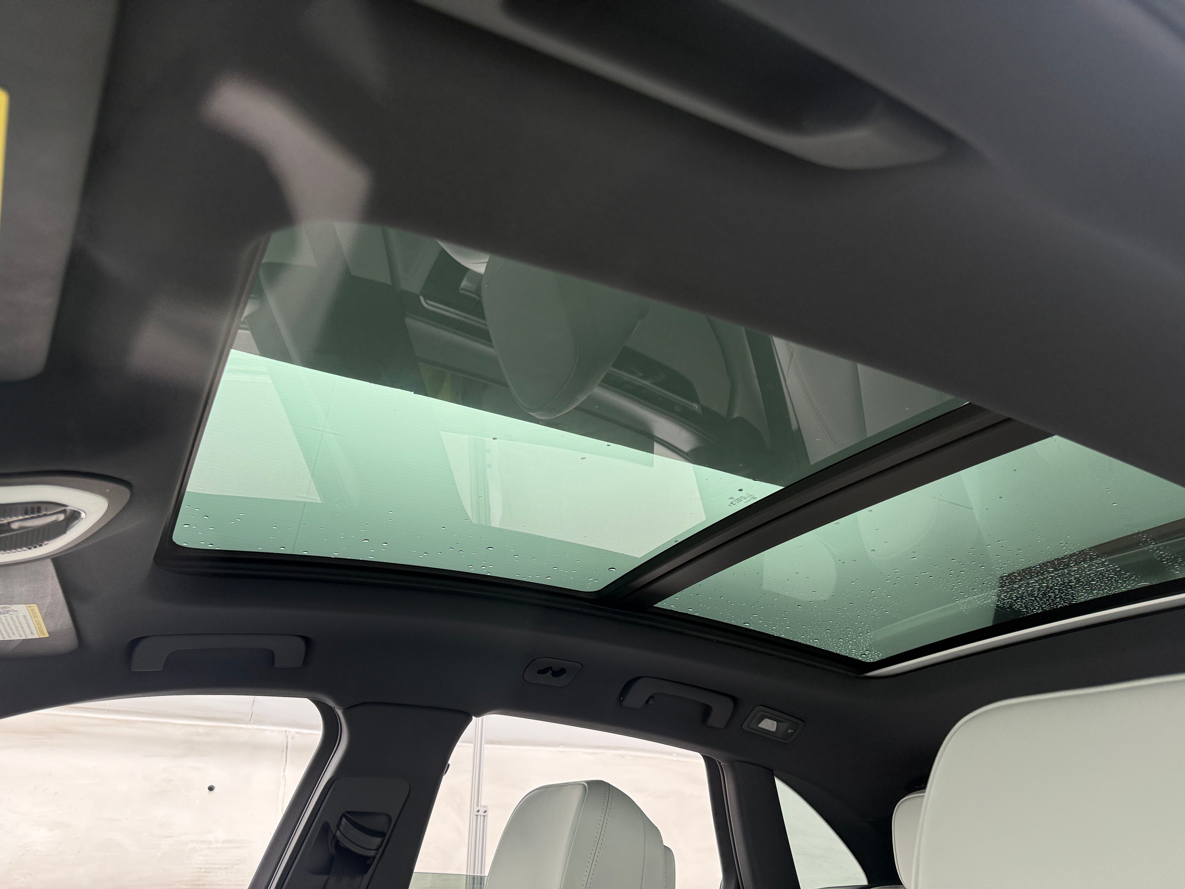 2024 Porsche Macan Base - Photo 18