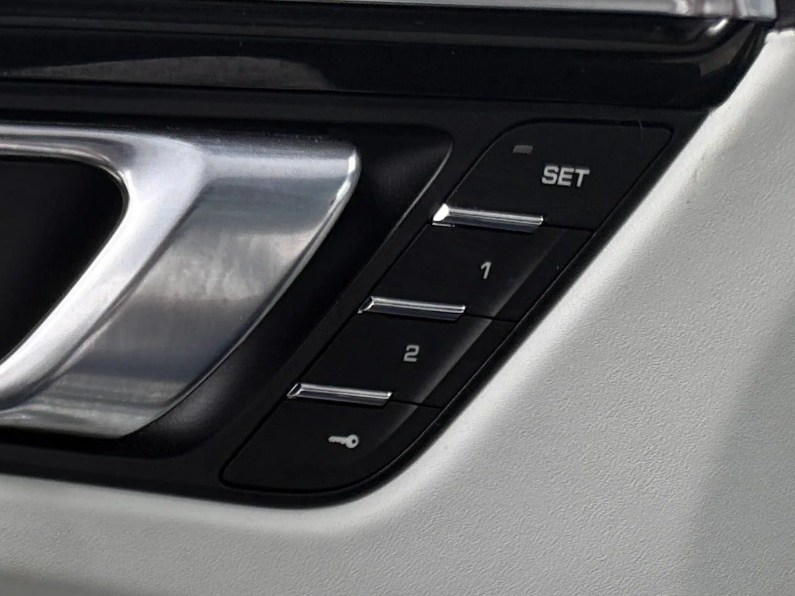 2024 Porsche Macan Base - Photo 21