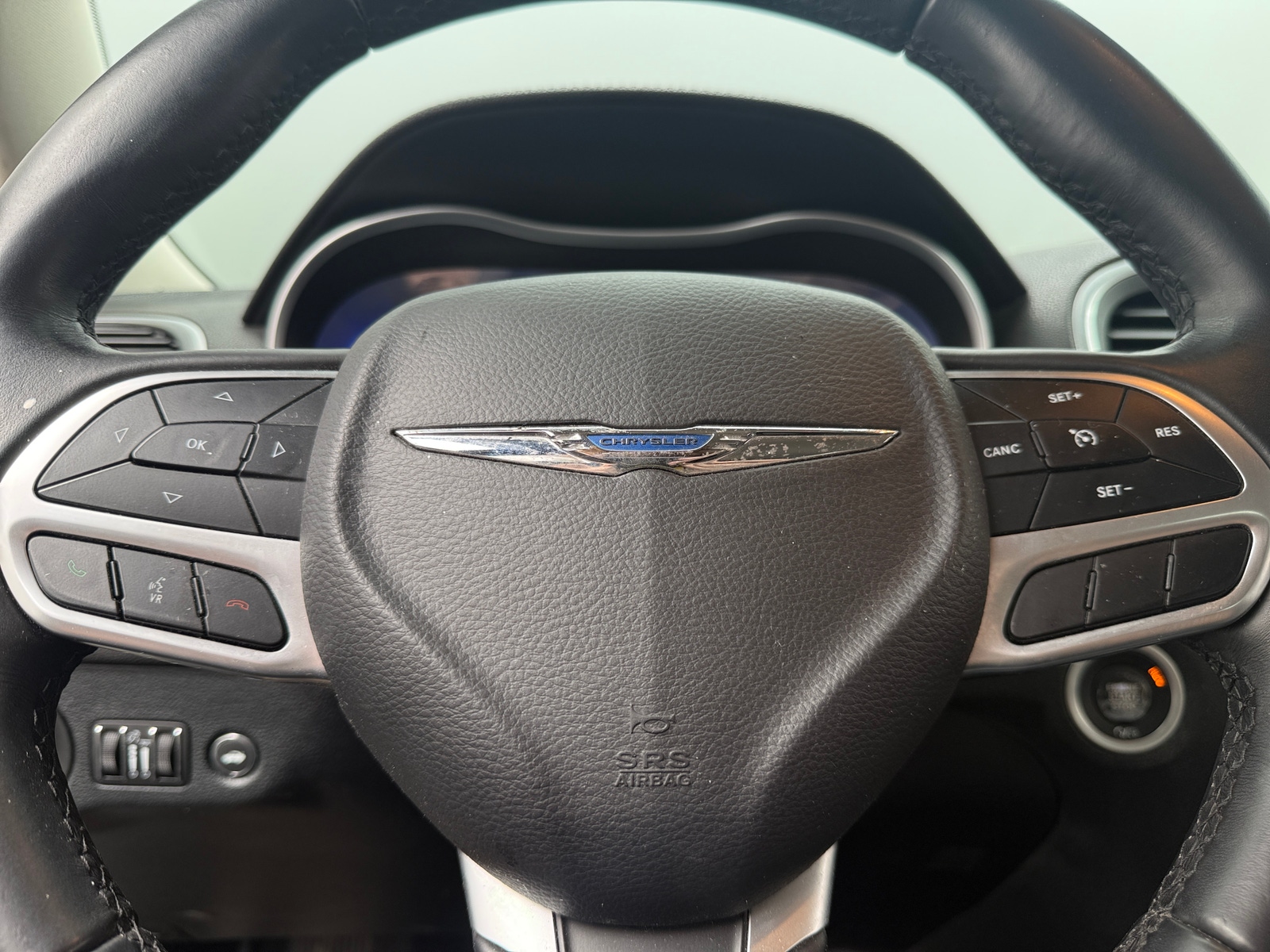 Thumbnail: 2018 Chrysler 300 - 5