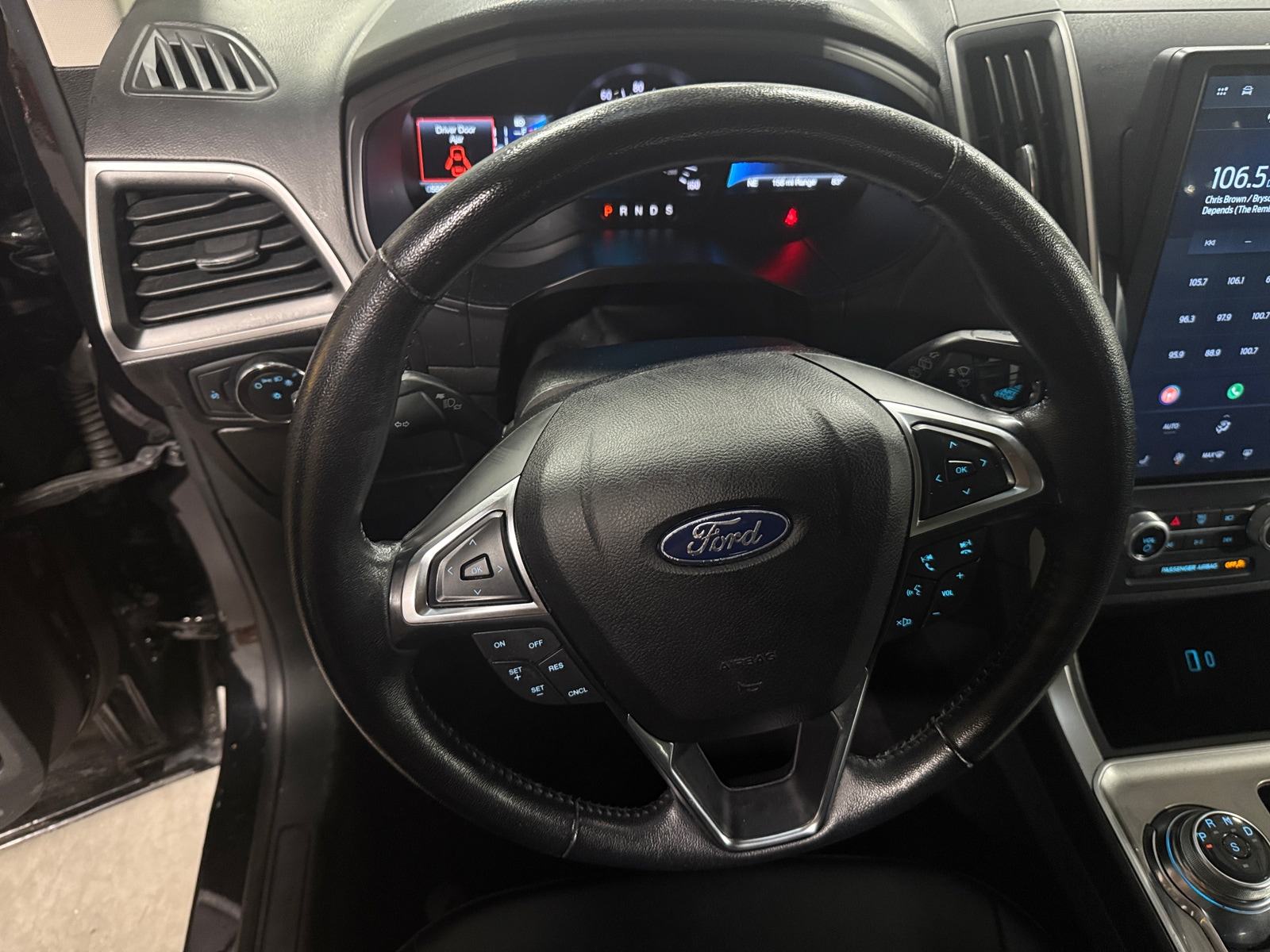 Thumbnail: 2023 Ford Edge - 4