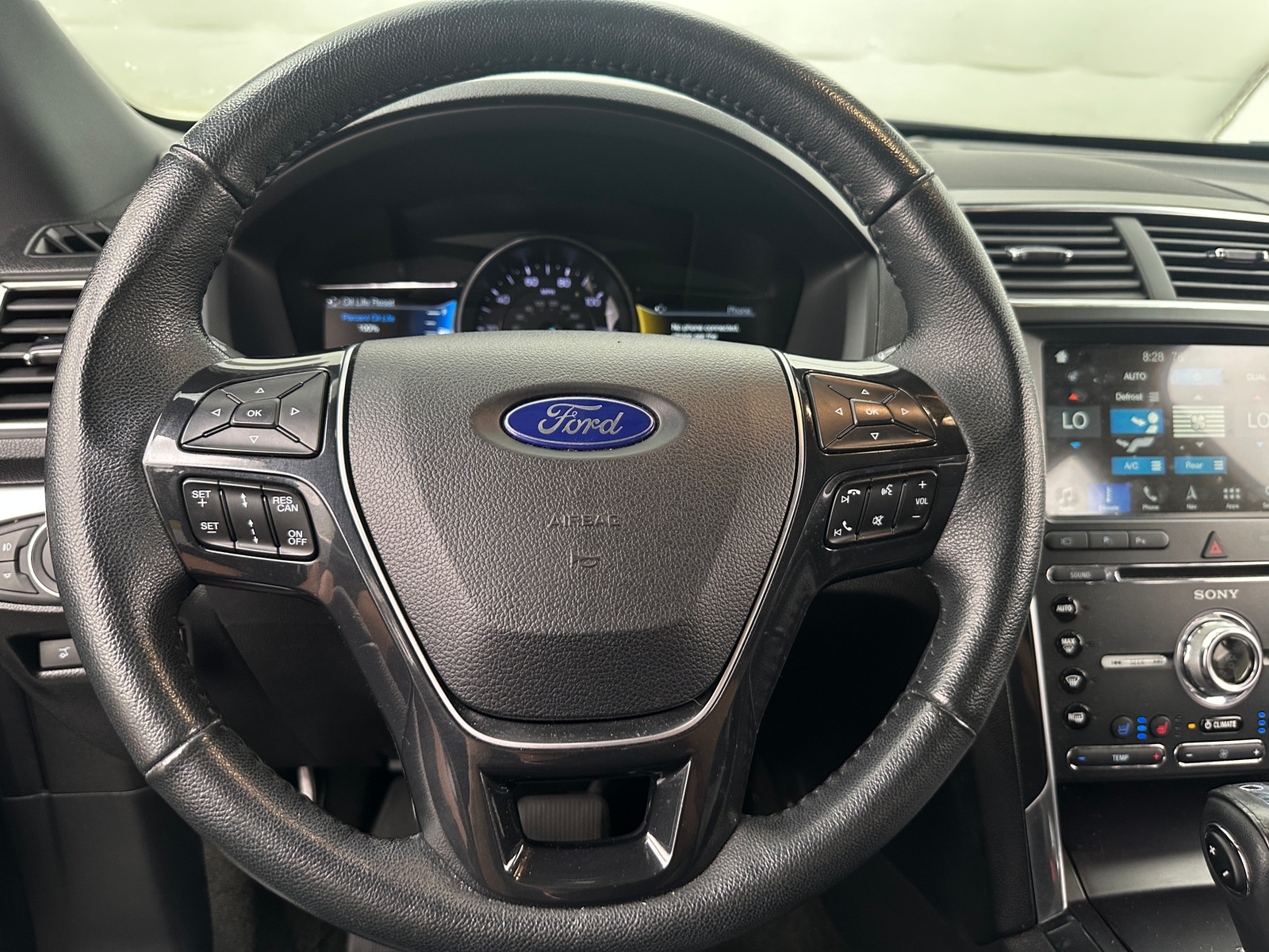 Thumbnail: 2018 Ford Explorer - 4
