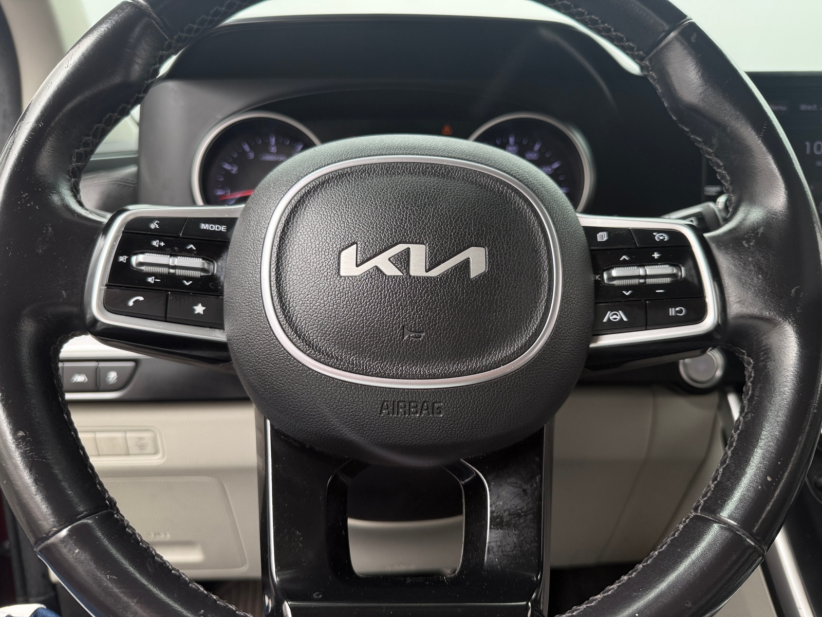 Thumbnail: 2022 Kia Carnival - 5