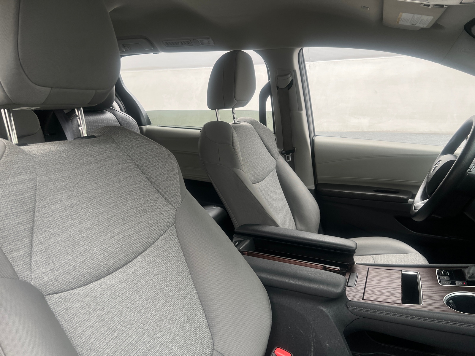 Thumbnail: 2024 Toyota Sienna - 2