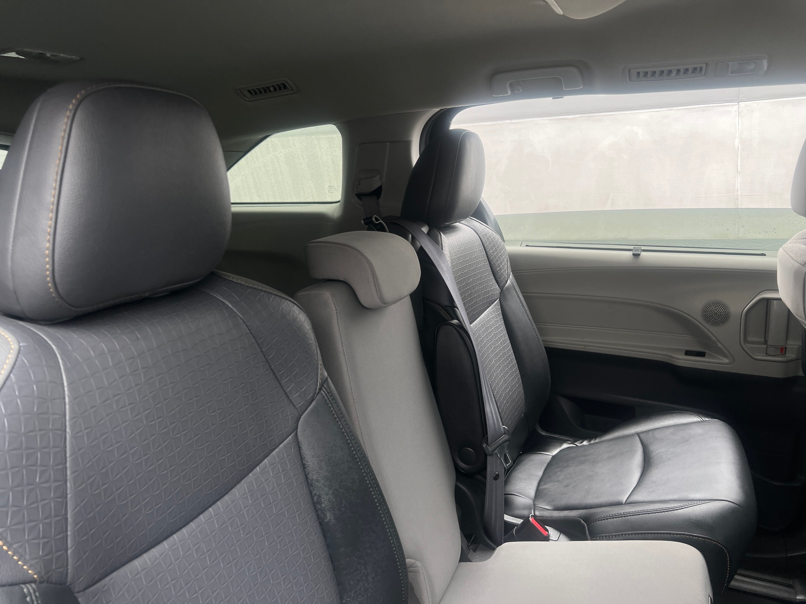 Thumbnail: 2024 Toyota Sienna - 6