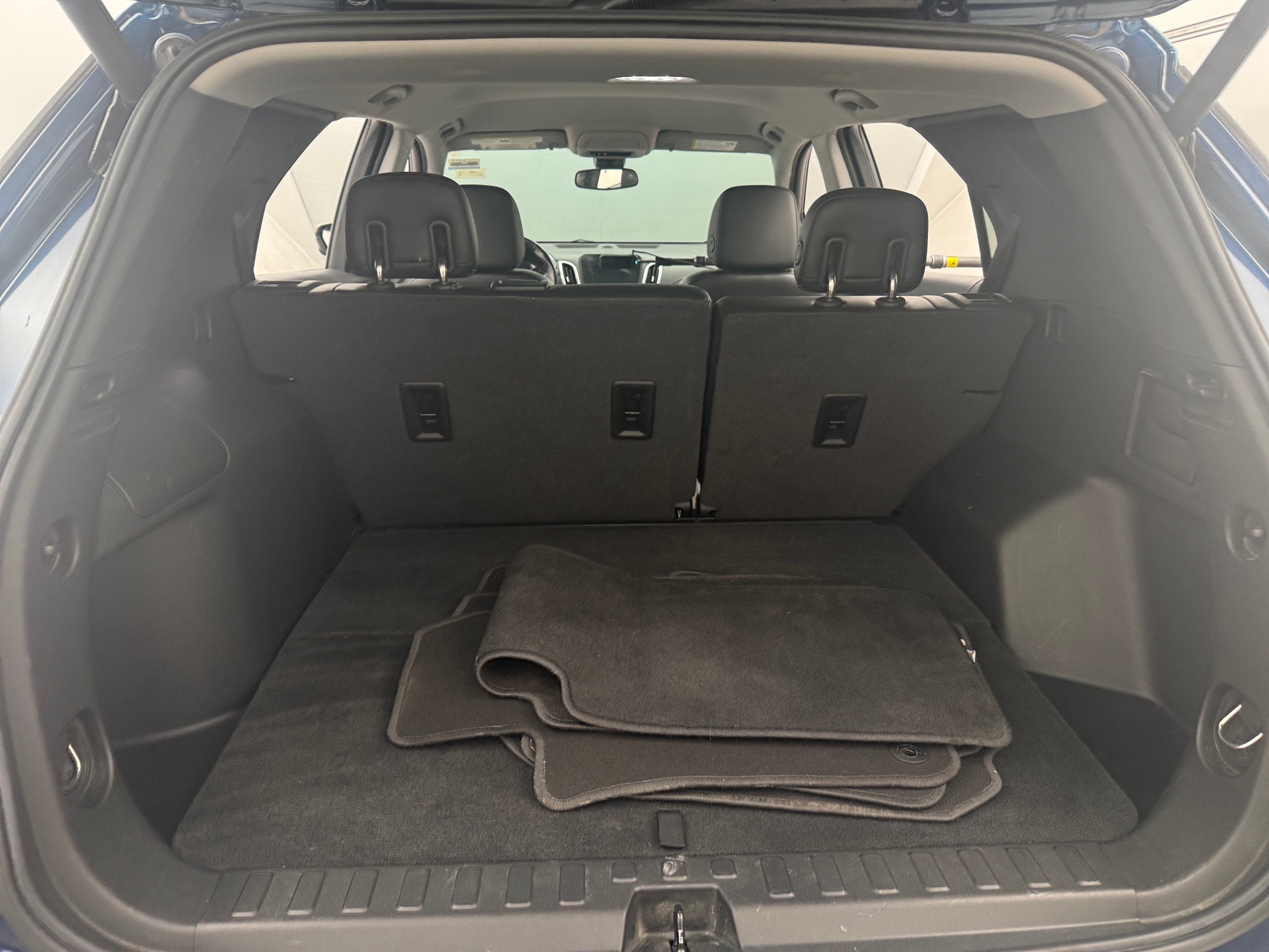 Thumbnail: 2020 Chevrolet Equinox - 6