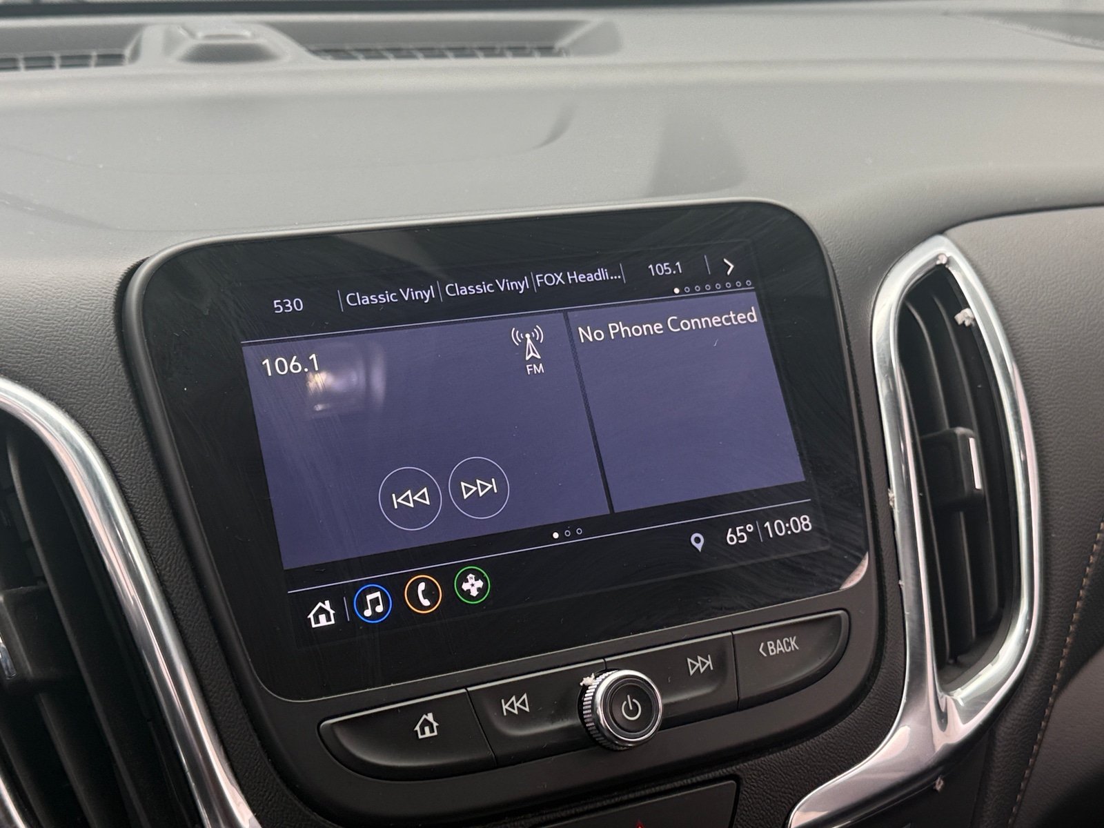 Thumbnail: 2020 Chevrolet Equinox - 3