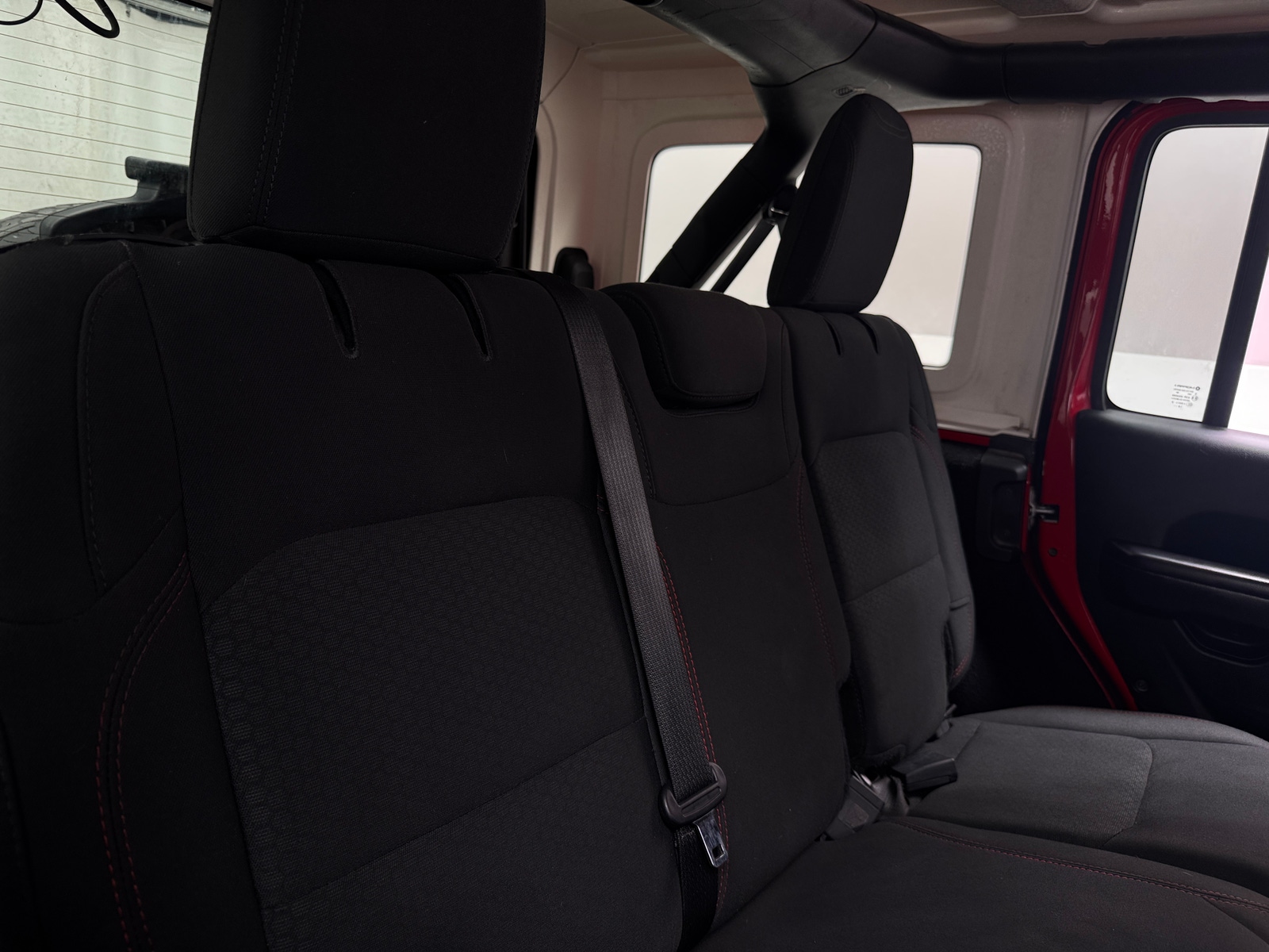 Thumbnail: 2019 Jeep Wrangler - 6