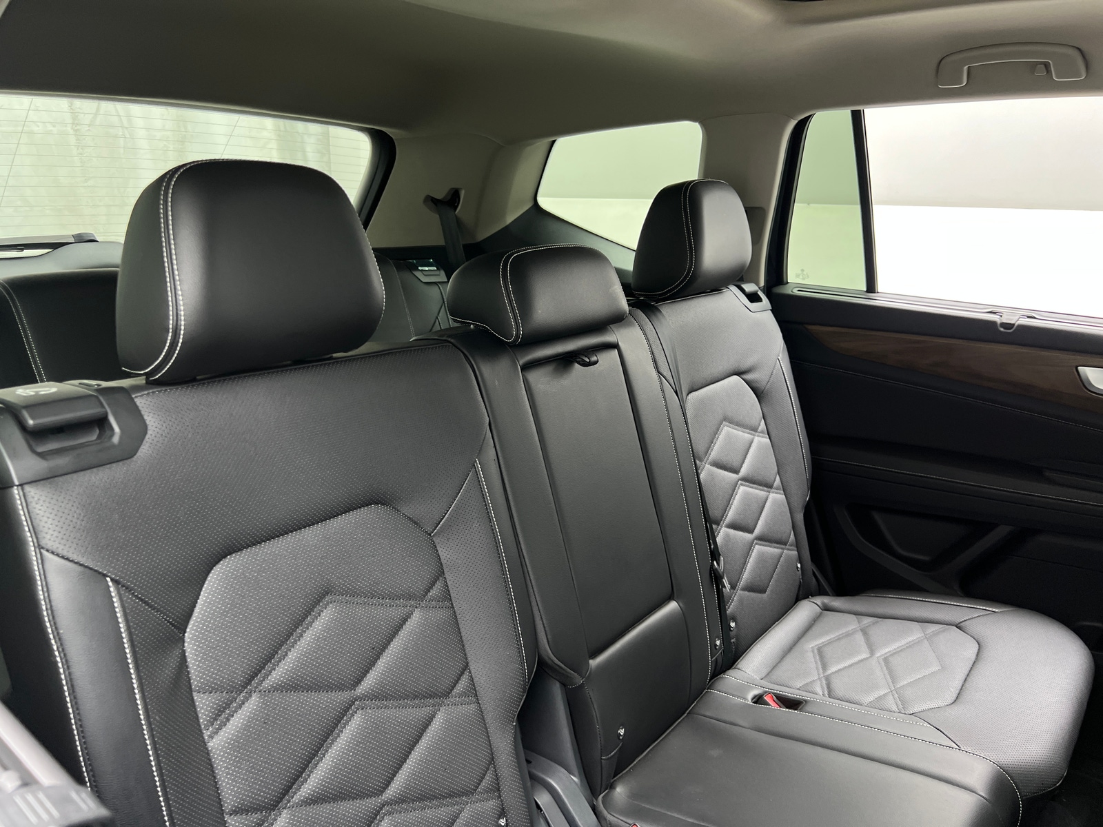 Thumbnail: 2024 Volkswagen Atlas - 5