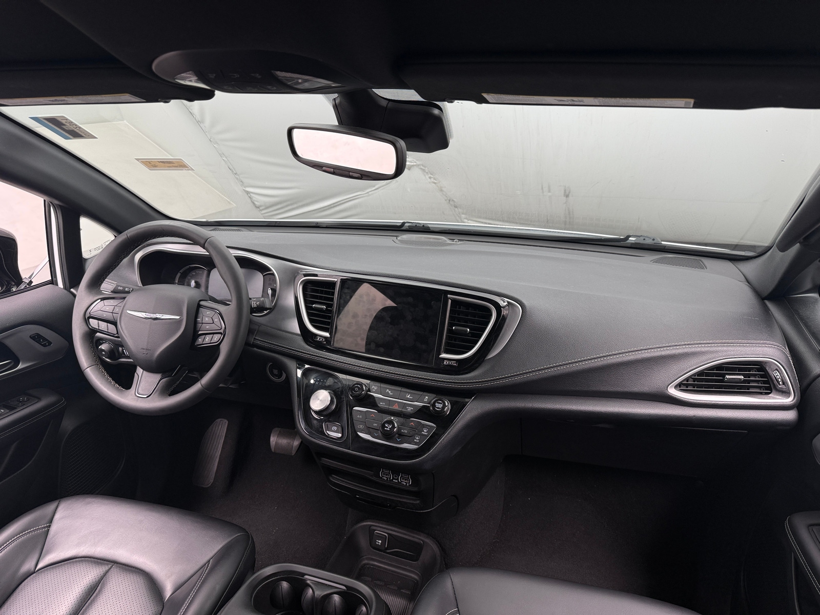 Thumbnail: 2024 Chrysler Pacifica - 2