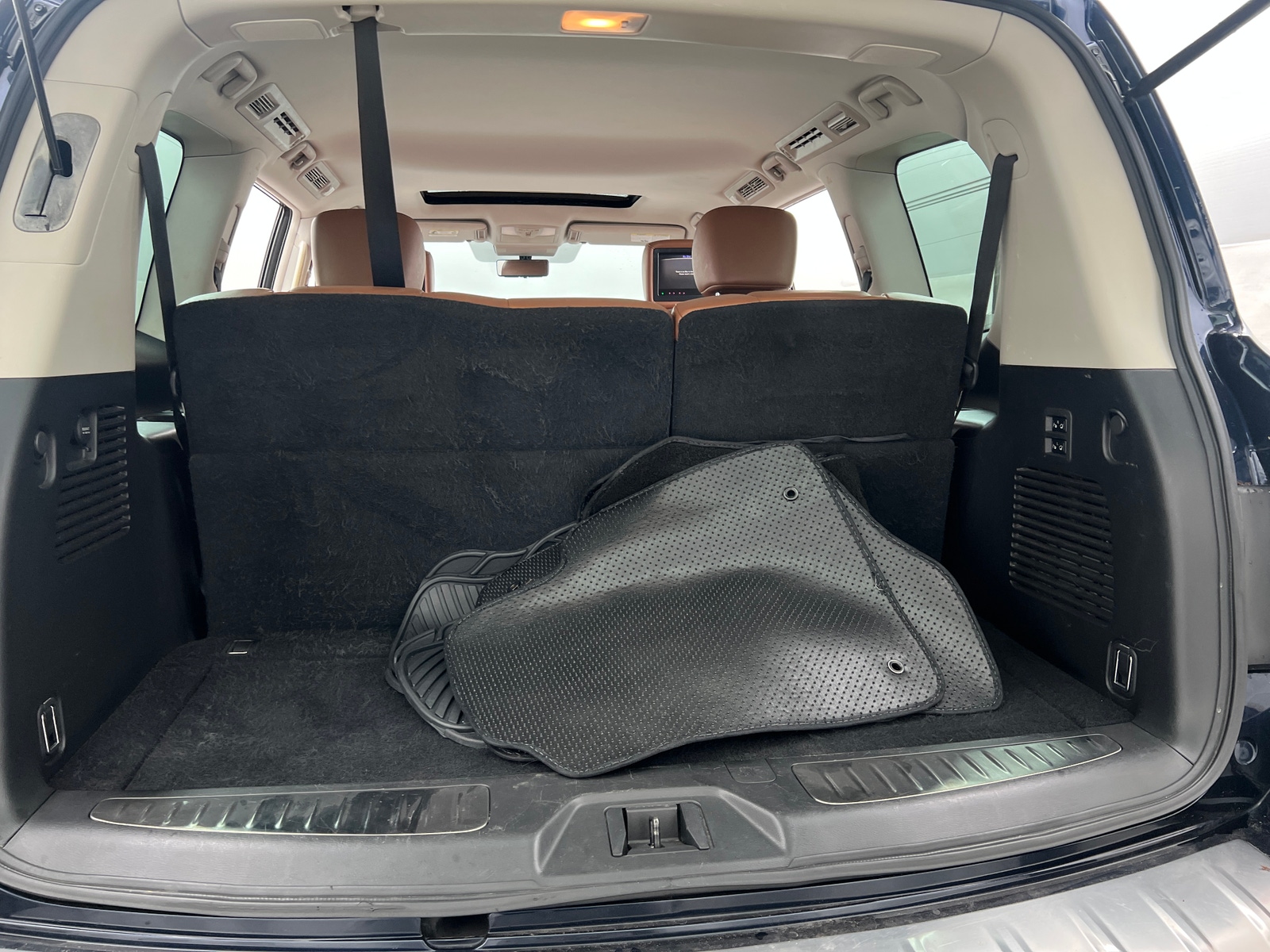 Thumbnail: 2018 INFINITI QX80 - 6