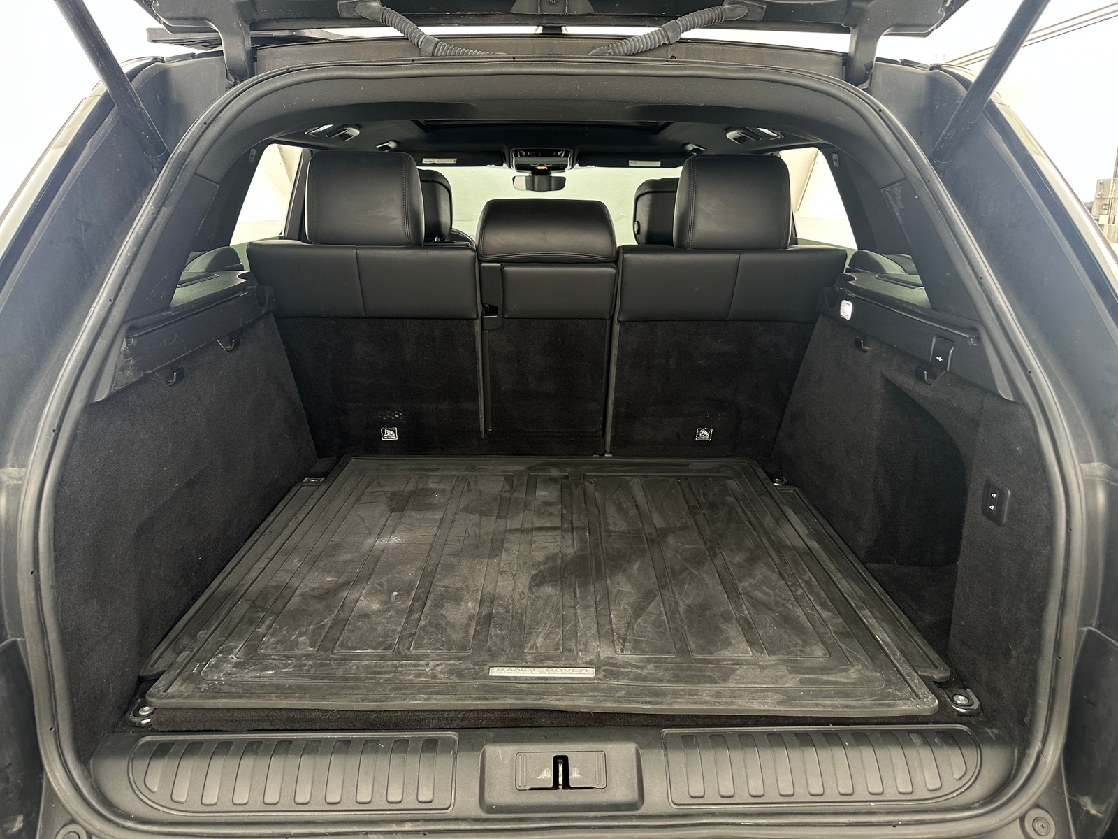 Thumbnail: 2020 Land Rover Range Rover Sport - 6