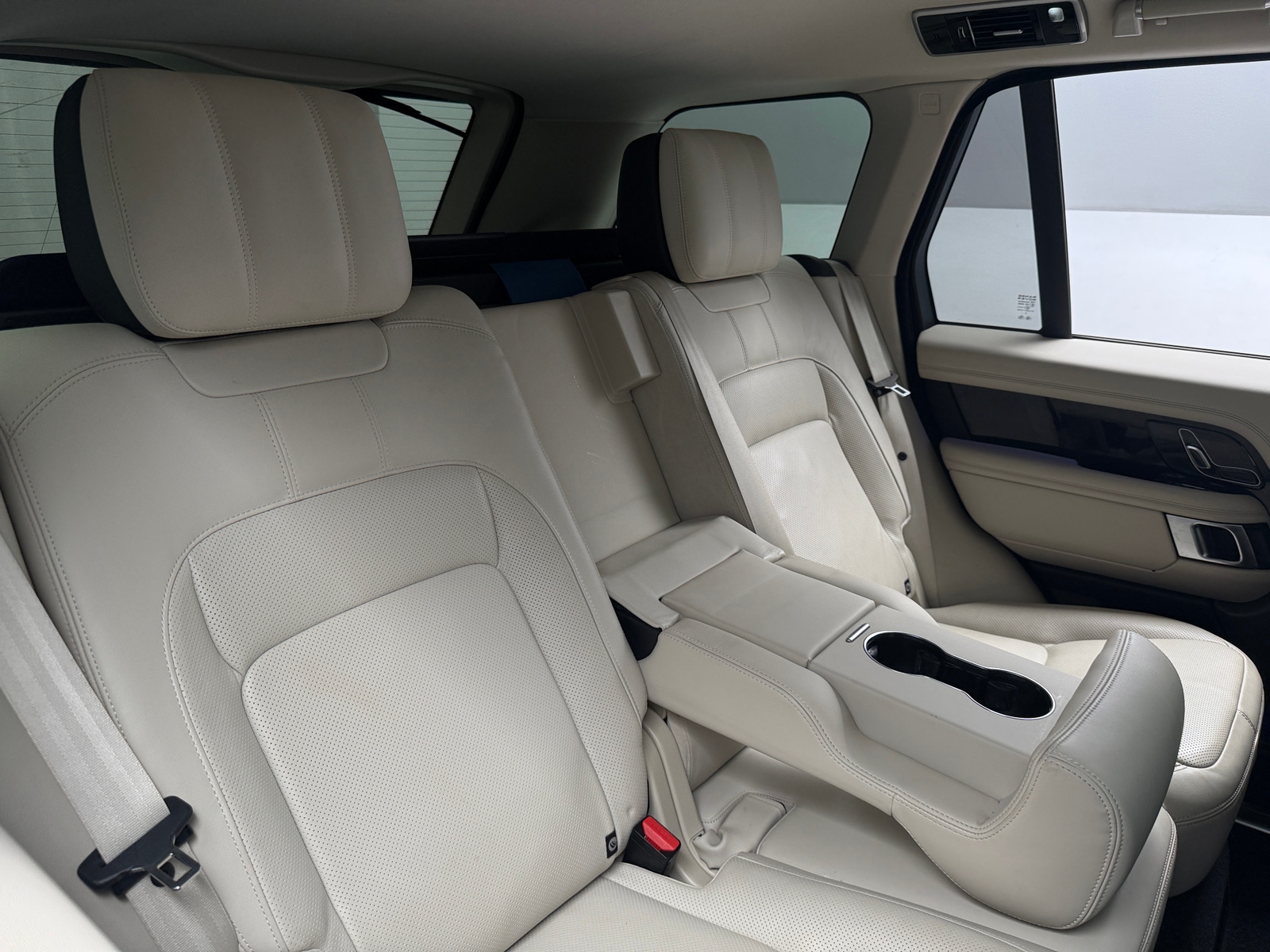 Thumbnail: 2021 Land Rover Range Rover - 5