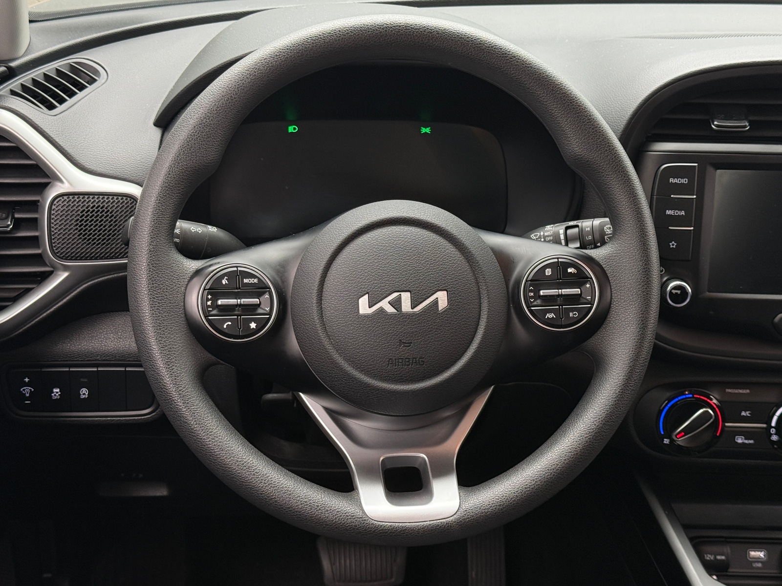 Thumbnail: 2024 Kia Soul - 5