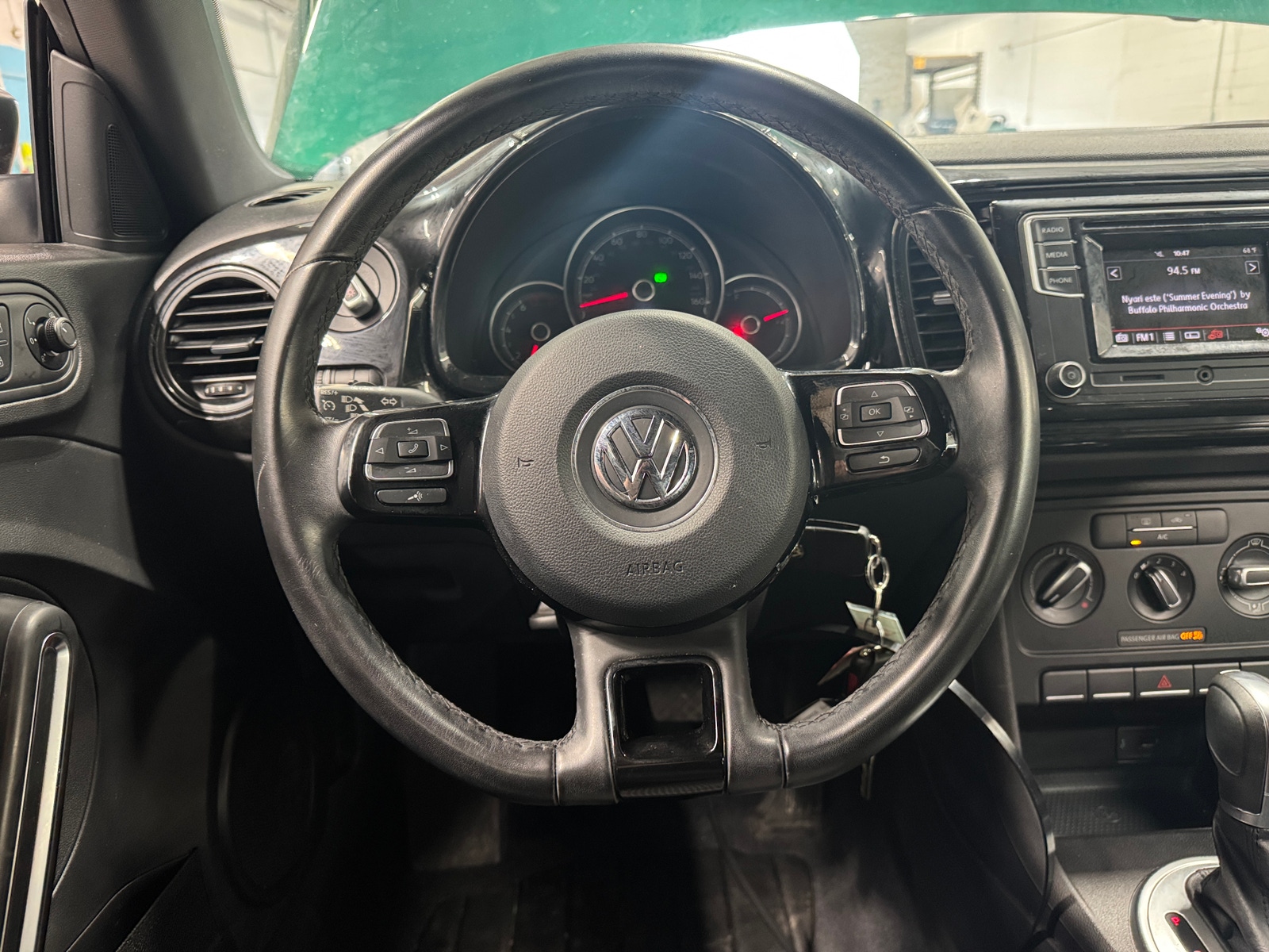 Thumbnail: 2018 Volkswagen Beetle - 5