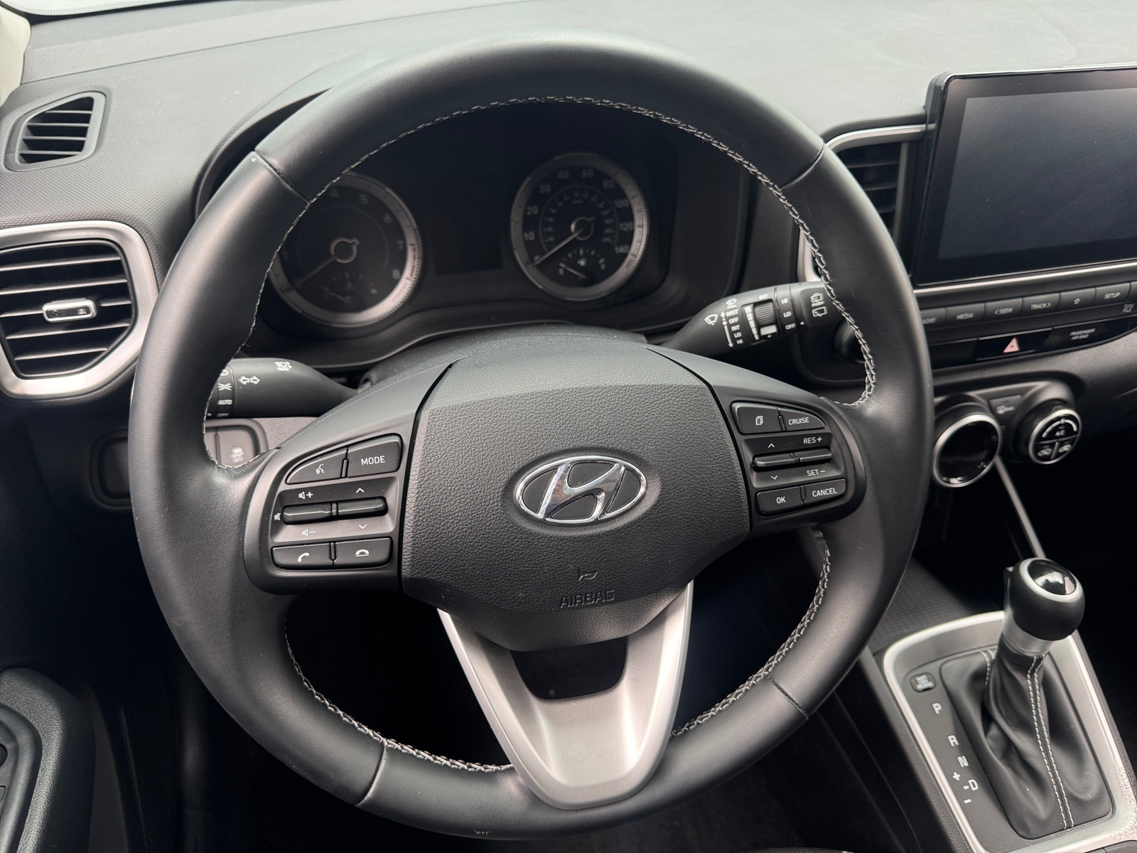 Thumbnail: 2022 Hyundai Venue - 5