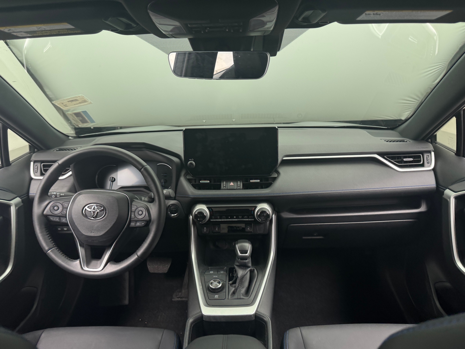 Thumbnail: 2023 Toyota RAV4 - 3