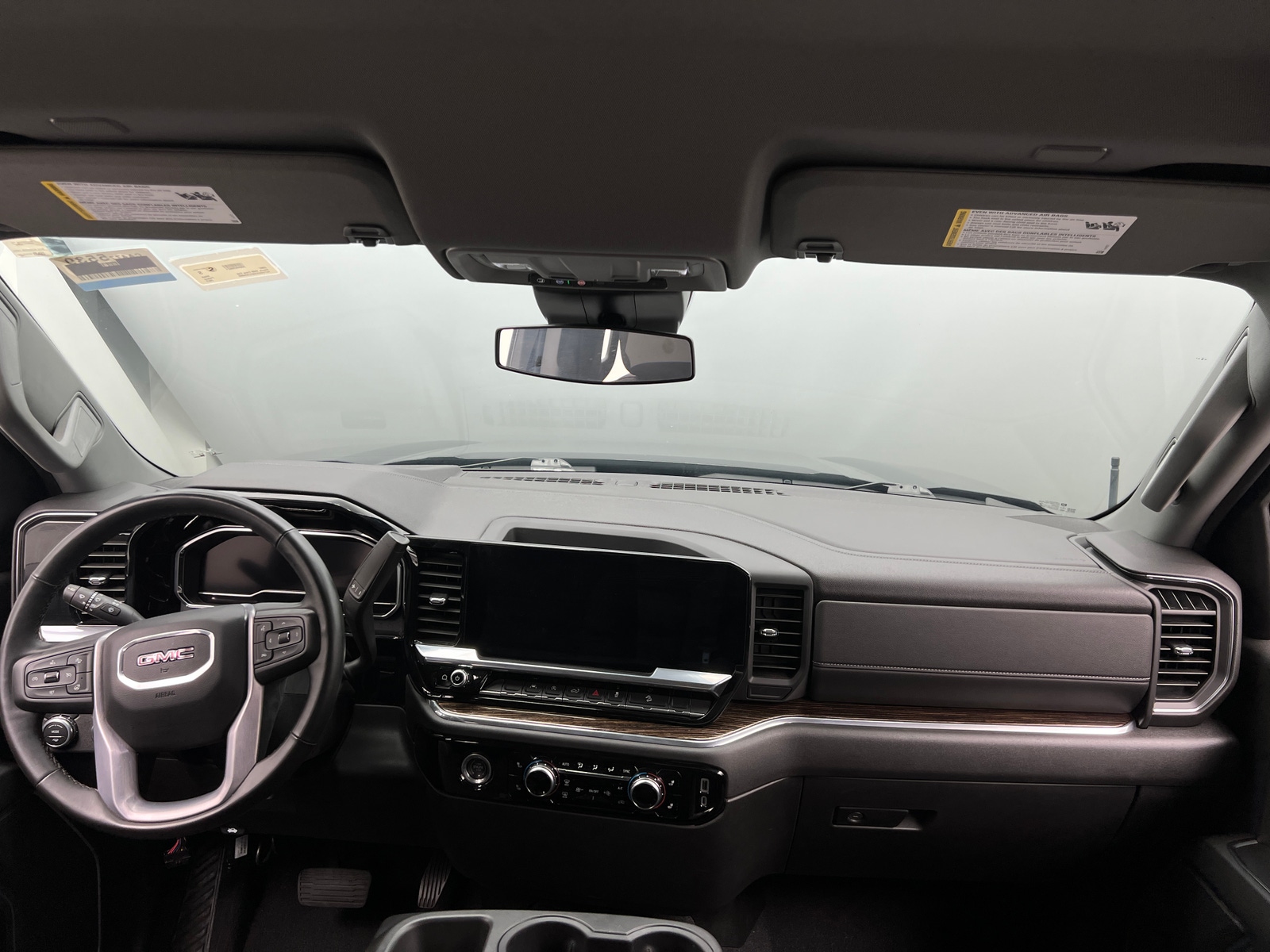 Thumbnail: 2023 GMC Sierra 1500 - 3