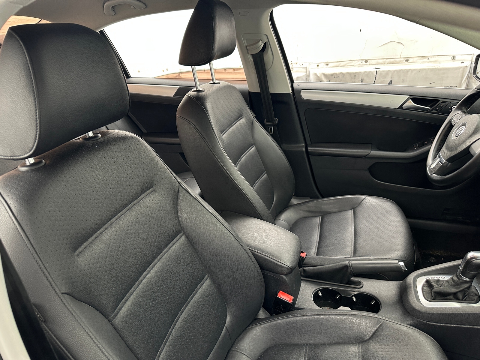 Thumbnail: 2014 Volkswagen Jetta - 2