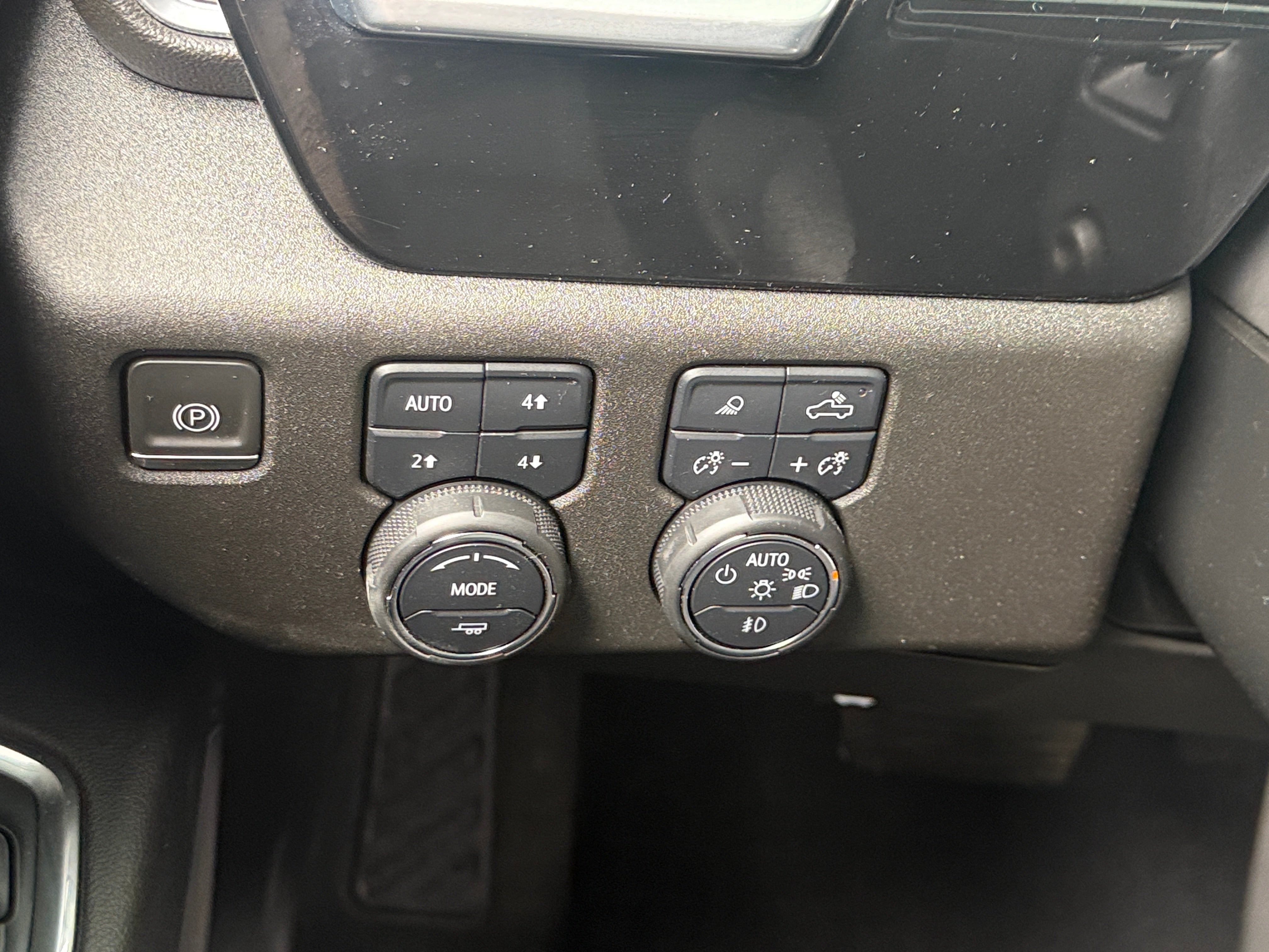 2023 Chevrolet Silverado 1500 High Country - Photo 11