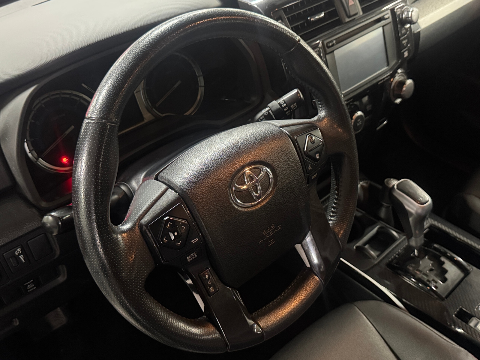 Thumbnail: 2018 Toyota 4Runner - 5