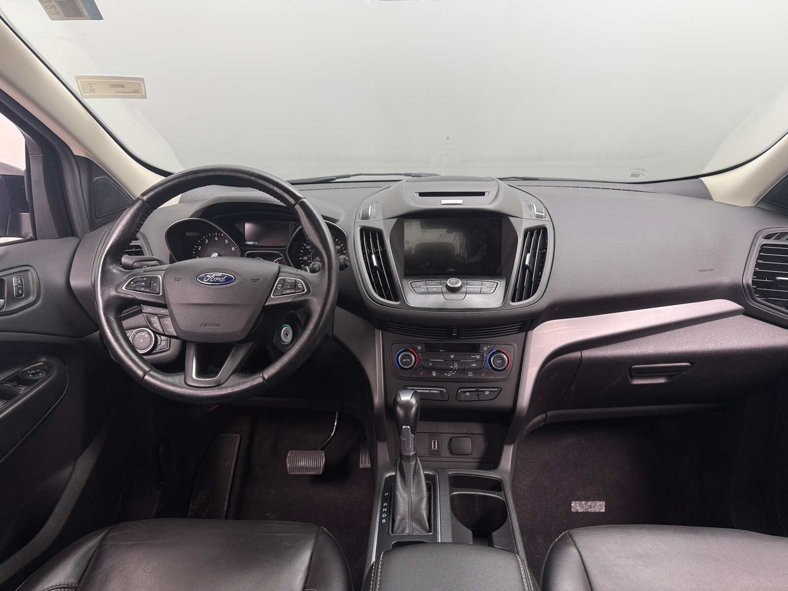 Thumbnail: 2017 Ford Escape - 3
