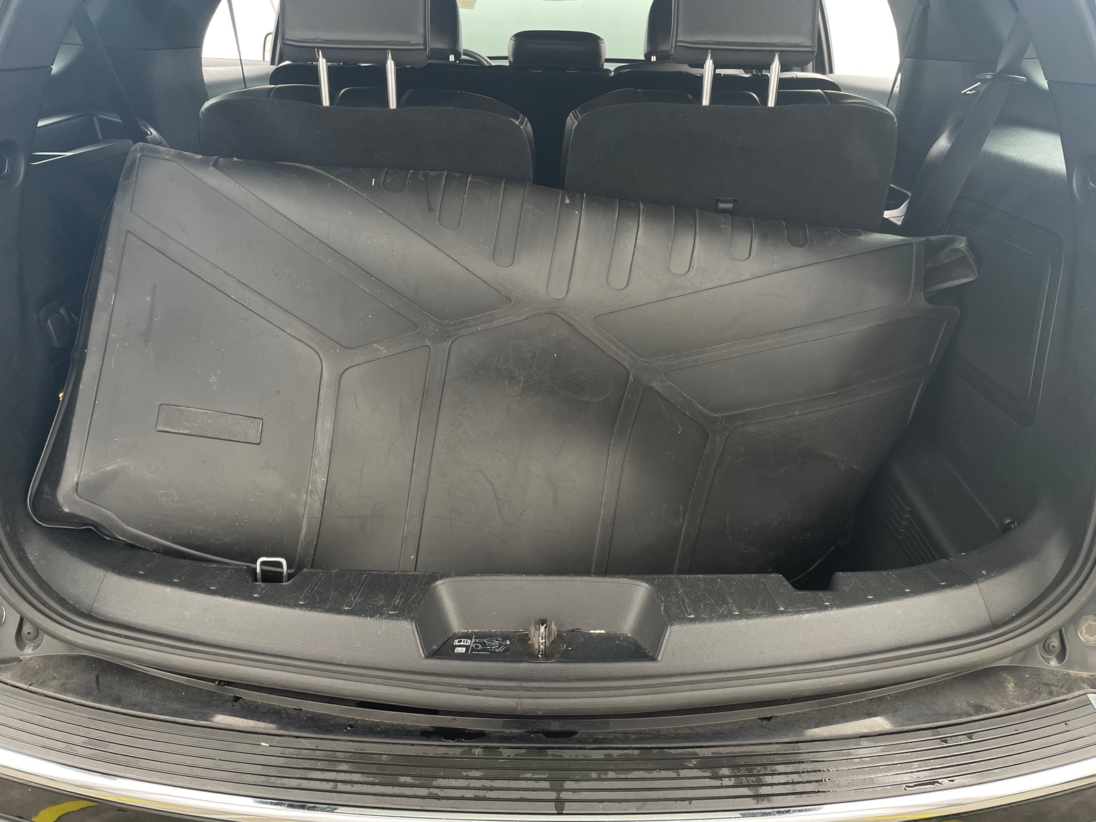 Thumbnail: 2019 Ford Explorer - 6