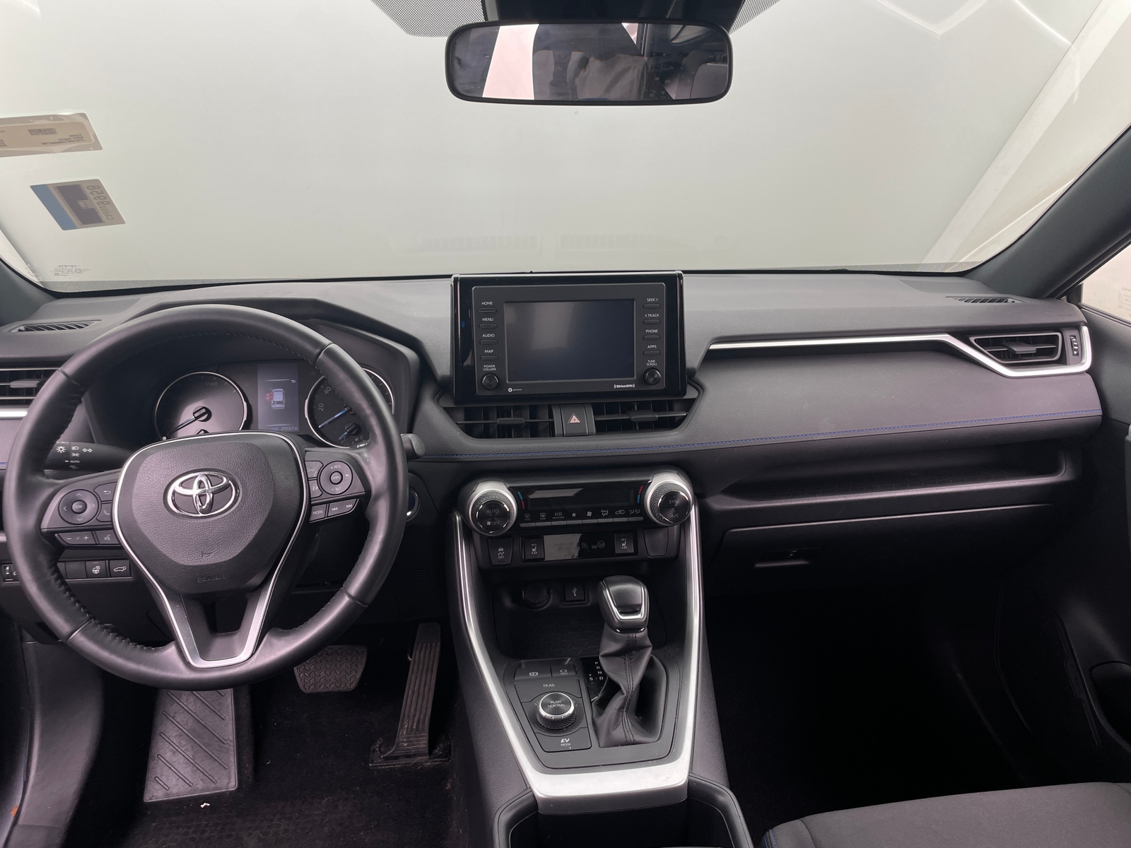 Thumbnail: 2022 Toyota RAV4 - 3
