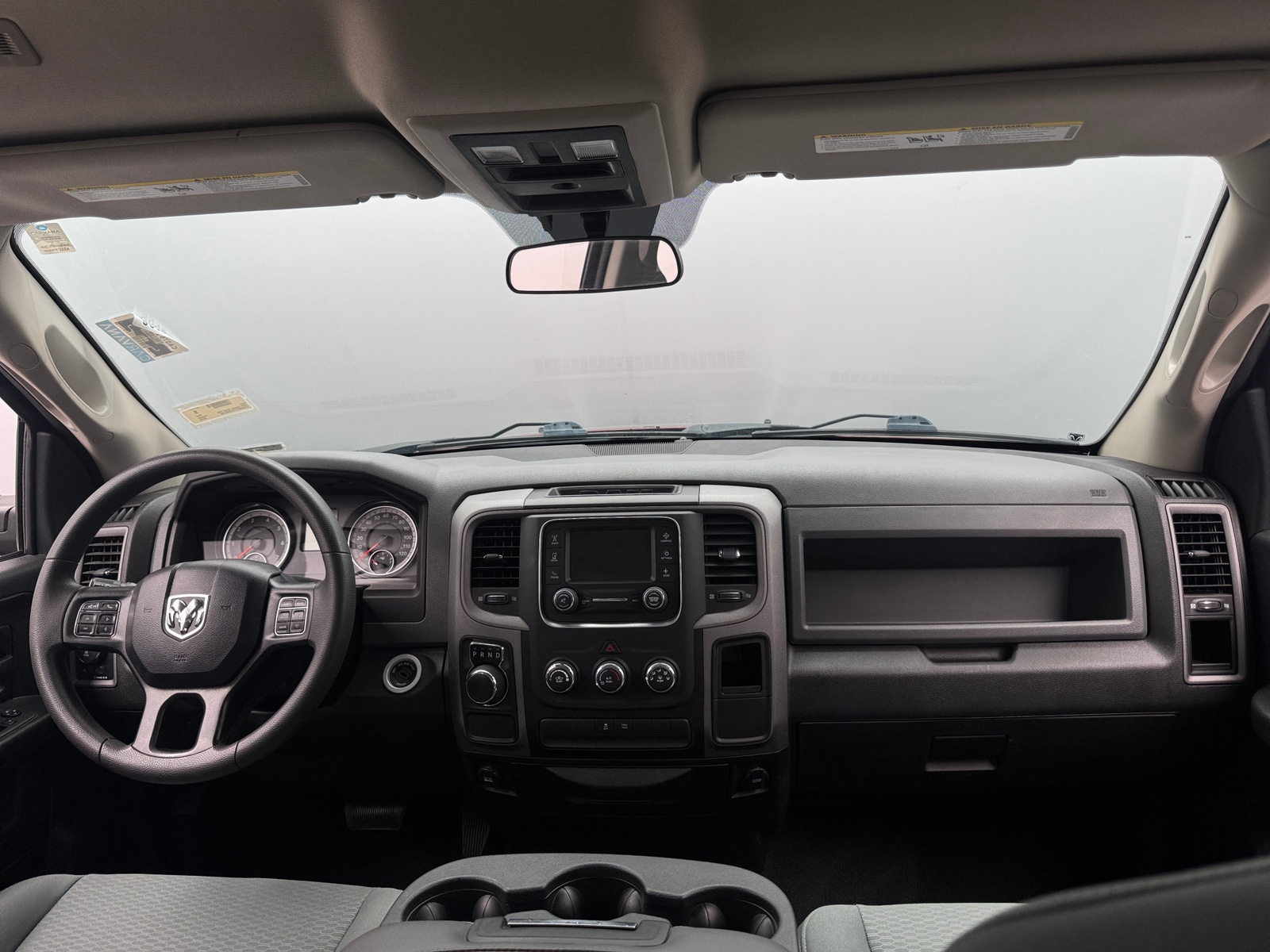 Thumbnail: 2019 RAM 1500 Classic - 3