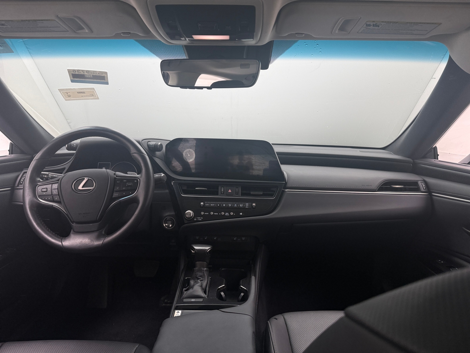 Thumbnail: 2023 Lexus ES - 3