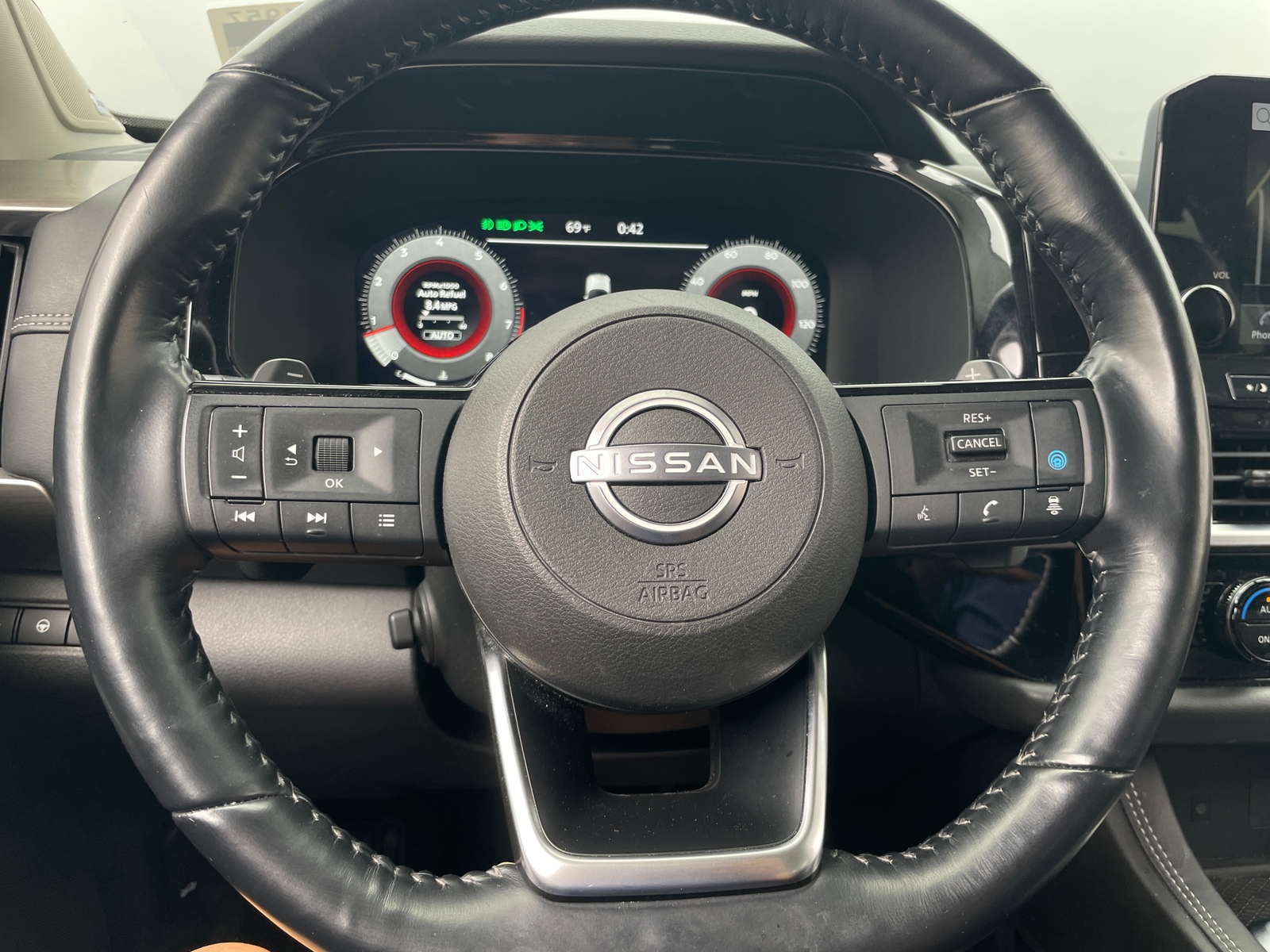 Thumbnail: 2022 Nissan Pathfinder - 4