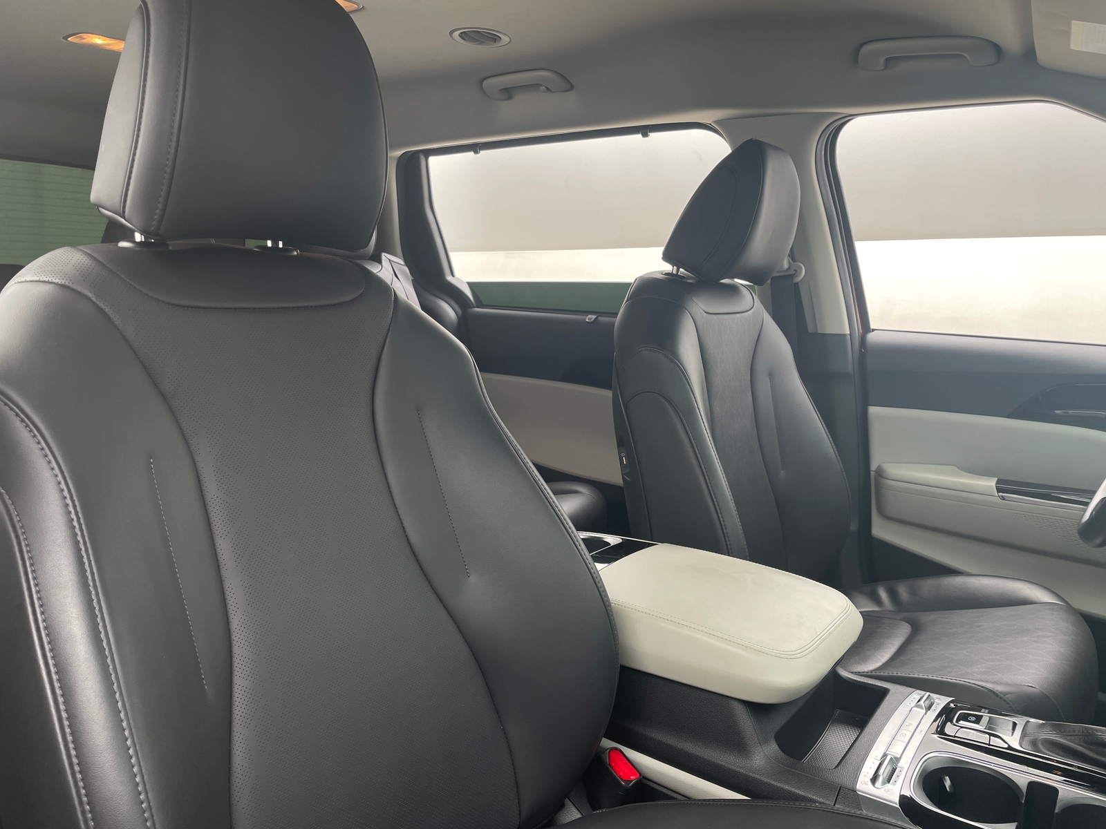 Thumbnail: 2022 Kia Carnival - 2