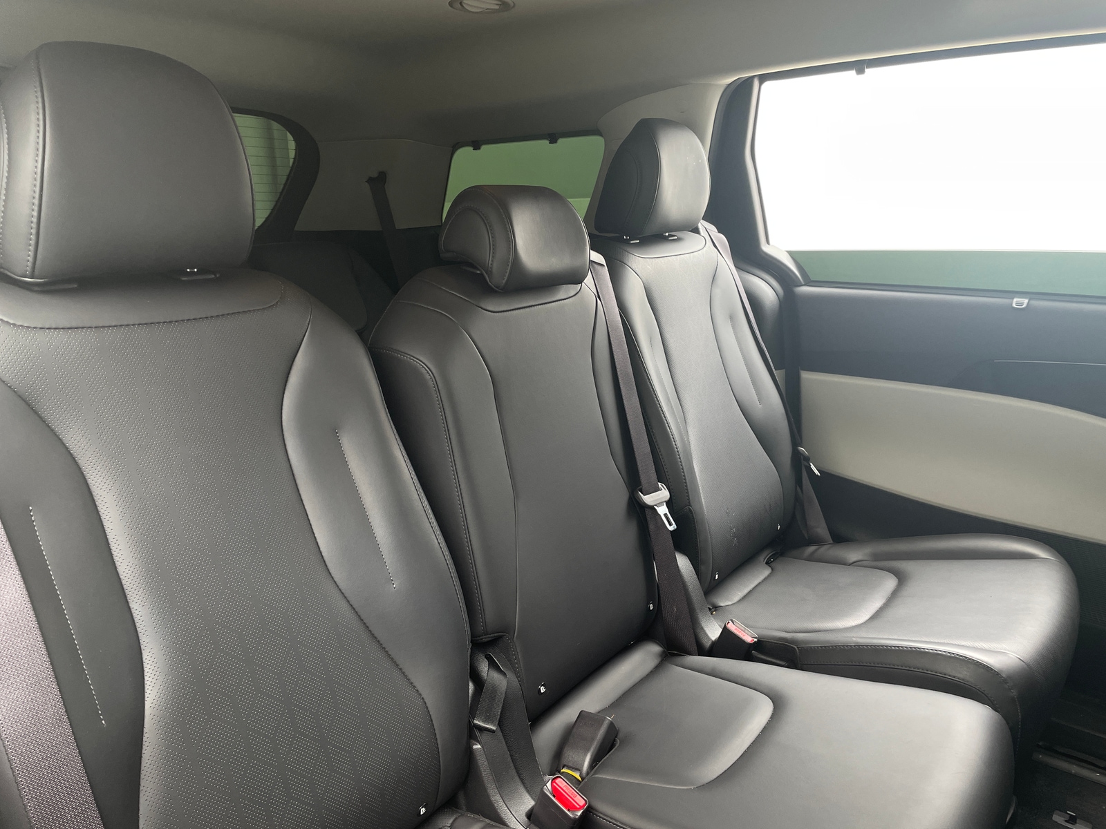 Thumbnail: 2022 Kia Carnival - 6