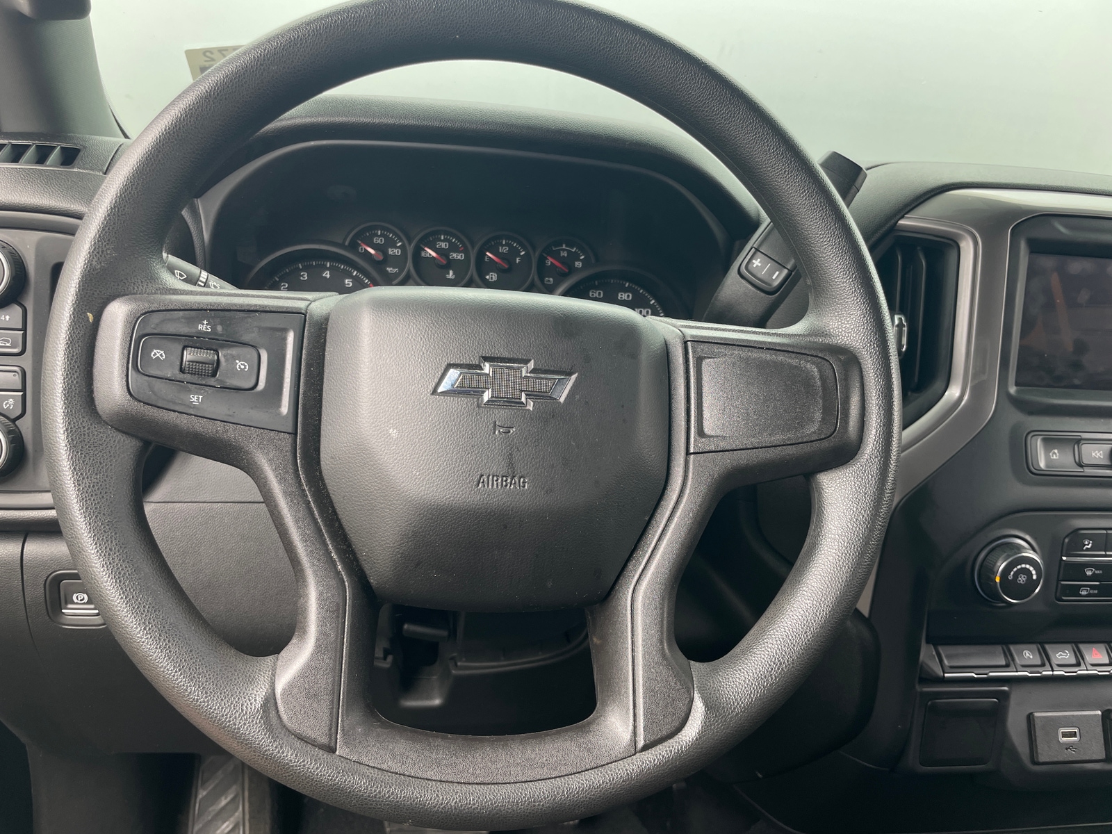 Thumbnail: 2020 Chevrolet Silverado 1500 - 5