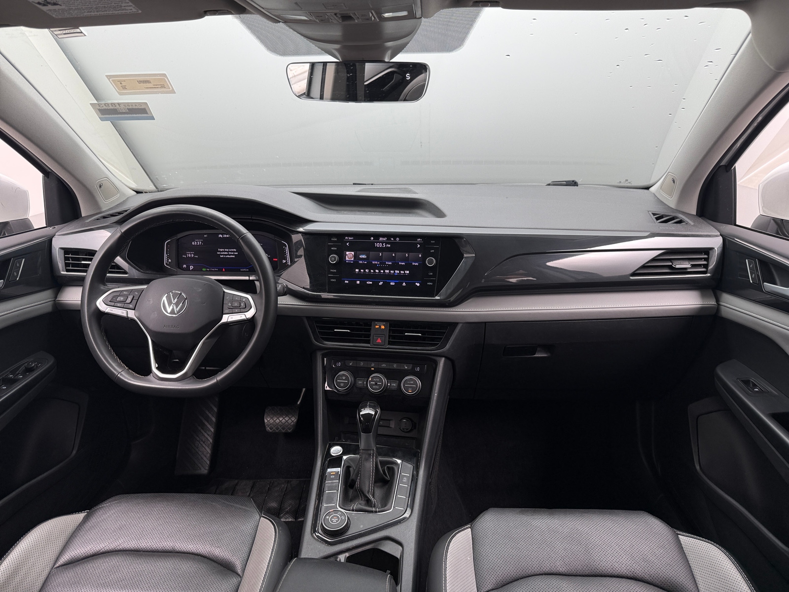 Thumbnail: 2022 Volkswagen Taos - 2