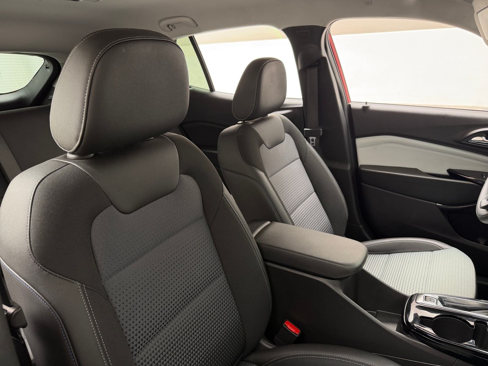 Thumbnail: 2026 Chevrolet Trax - 2