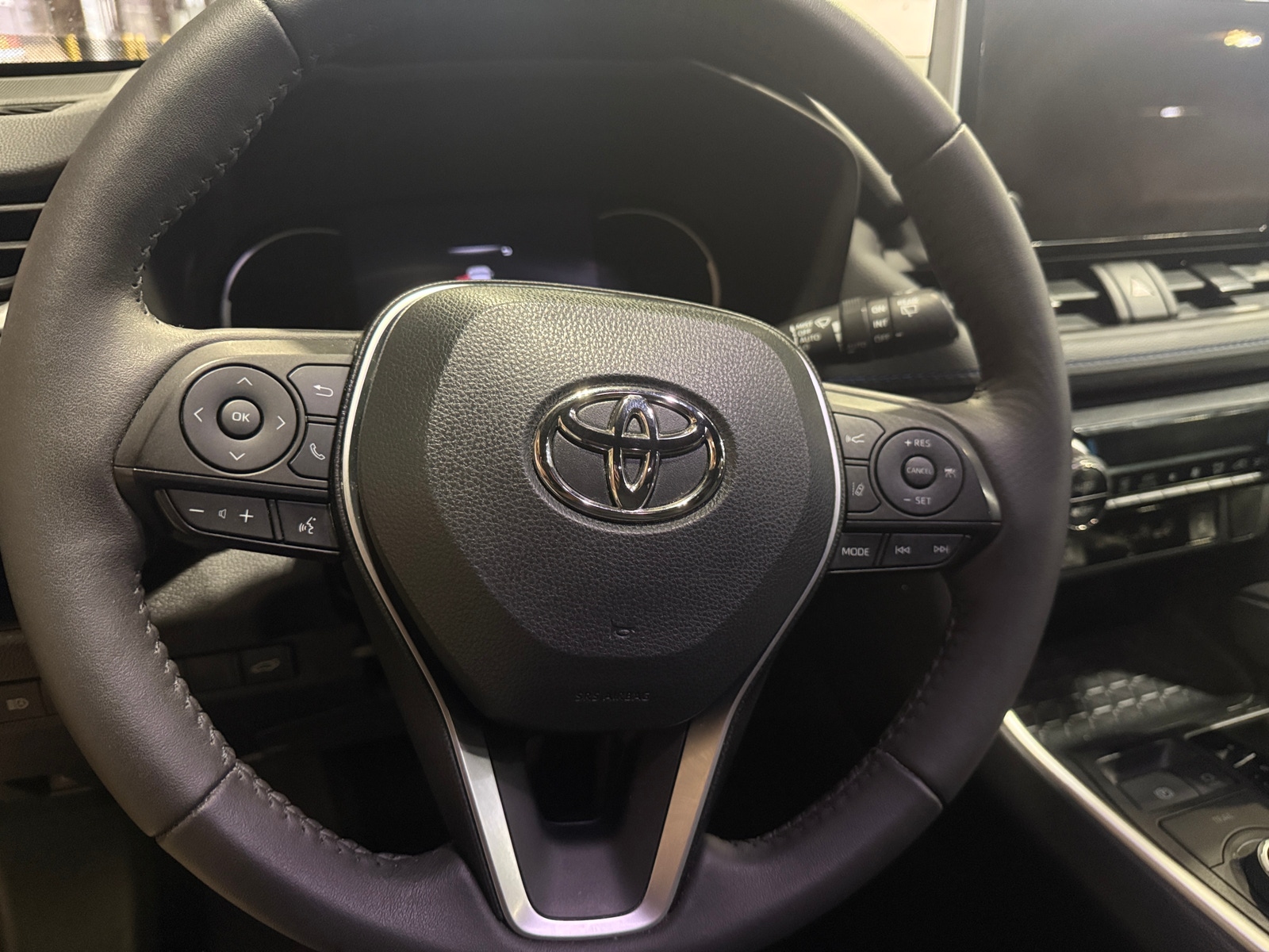 Thumbnail: 2023 Toyota RAV4 - 5
