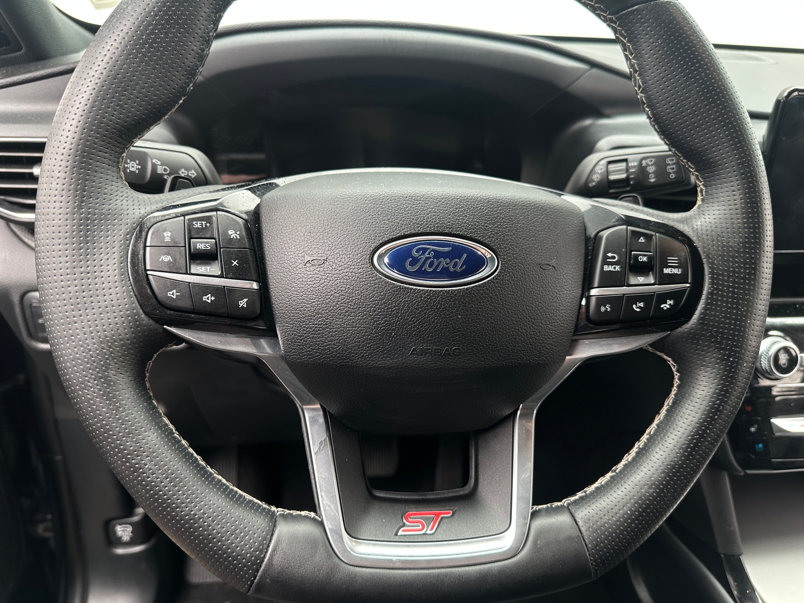 Thumbnail: 2021 Ford Explorer - 4