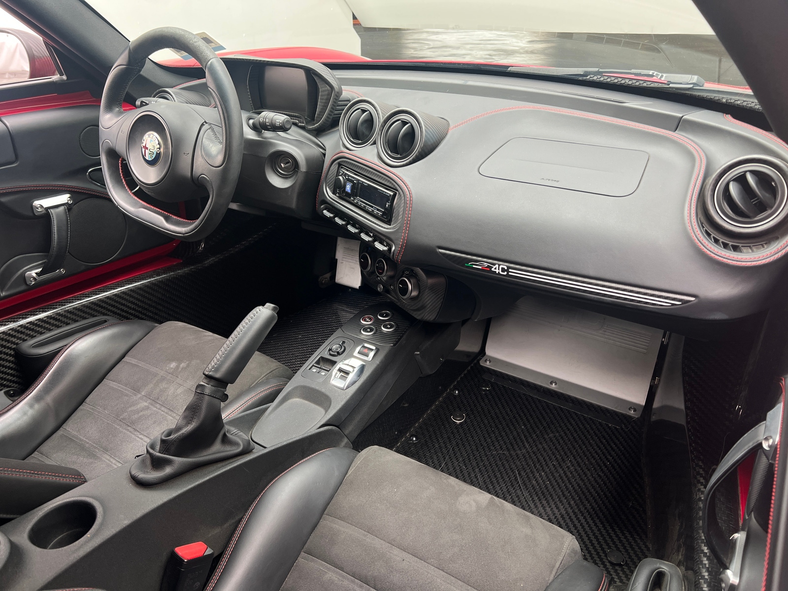 Thumbnail: 2016 Alfa Romeo 4C - 2
