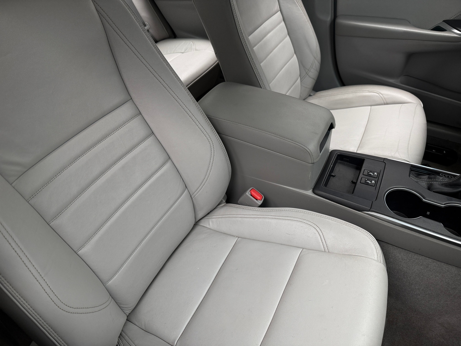 Thumbnail: 2016 Toyota Camry - 2